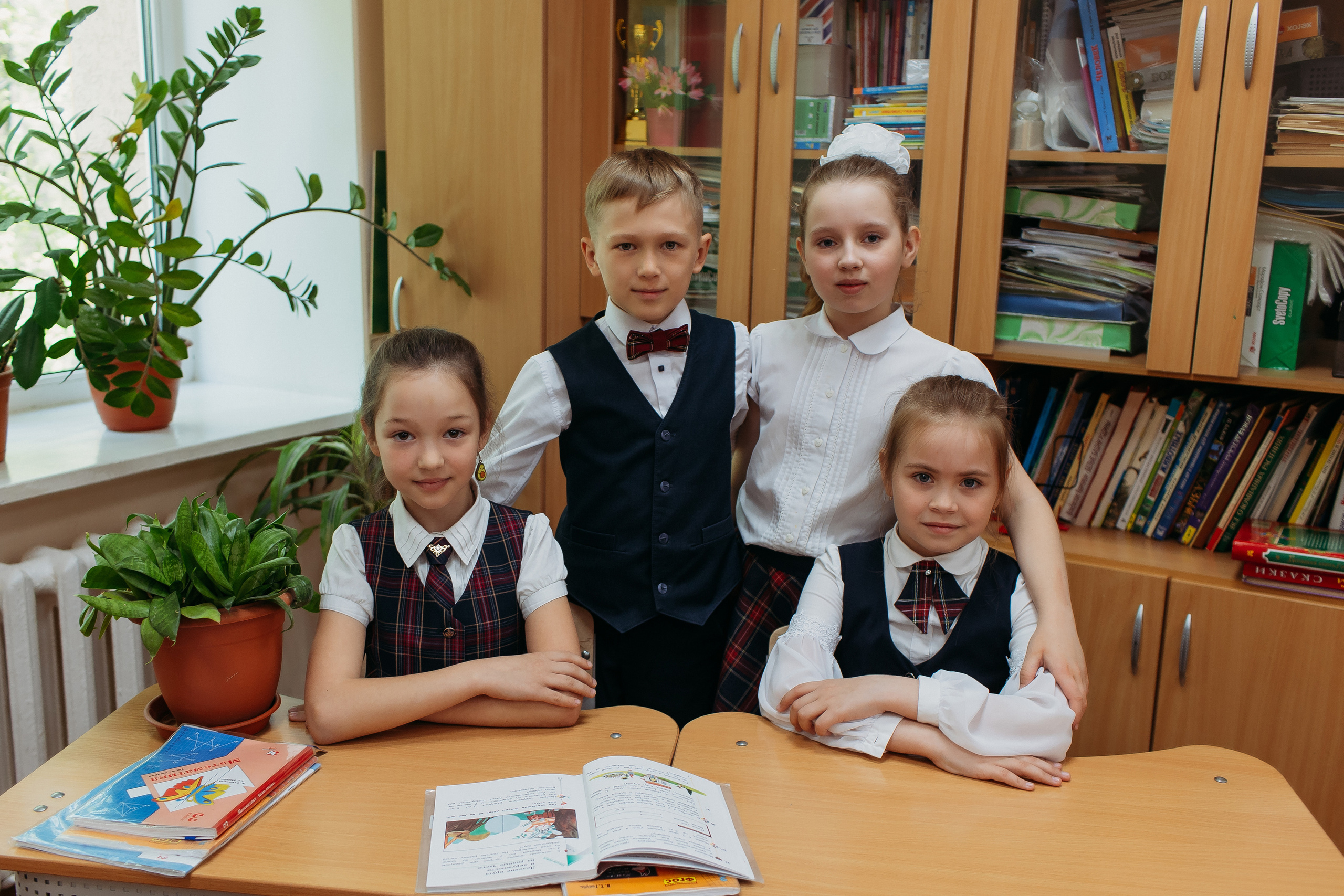 Школа 2 класс. Семейный фотограф Тюмень, фотограф на роды Салмина Мария