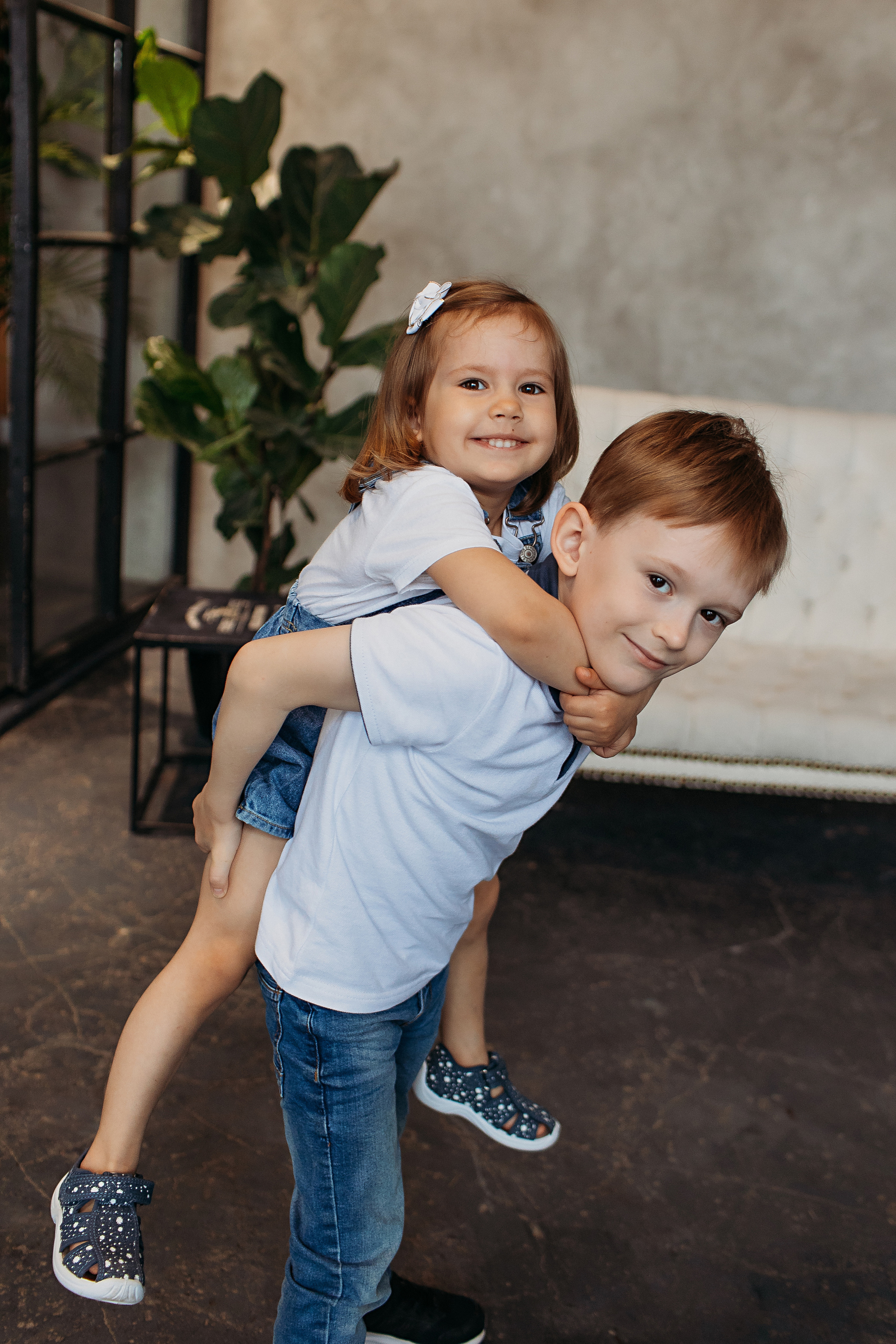 Лофт пространство Наше место. Семейный фотограф Тюмень, фотограф на роды Салмина Мария