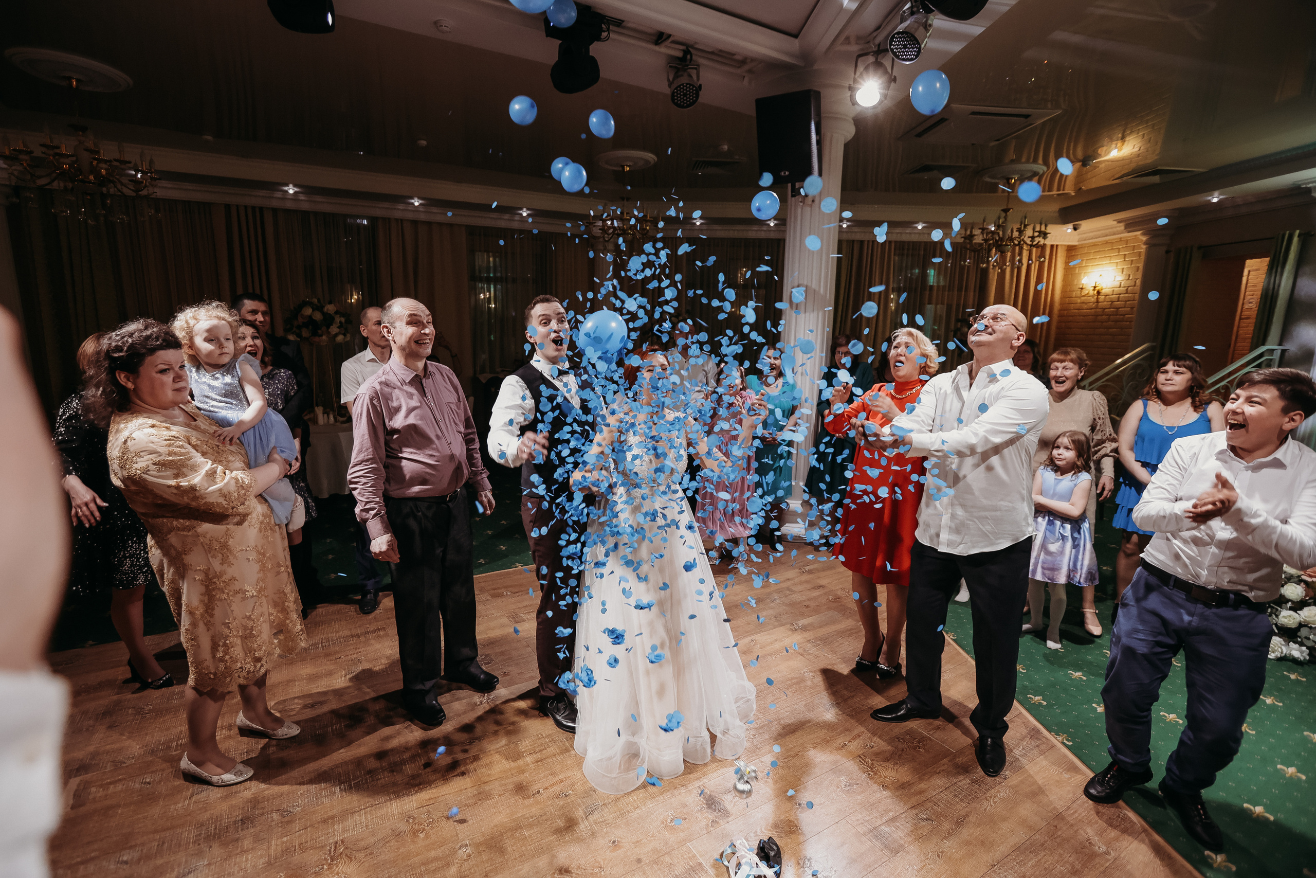 Банкет. Семейный фотограф Тюмень, фотограф на роды Салмина Мария