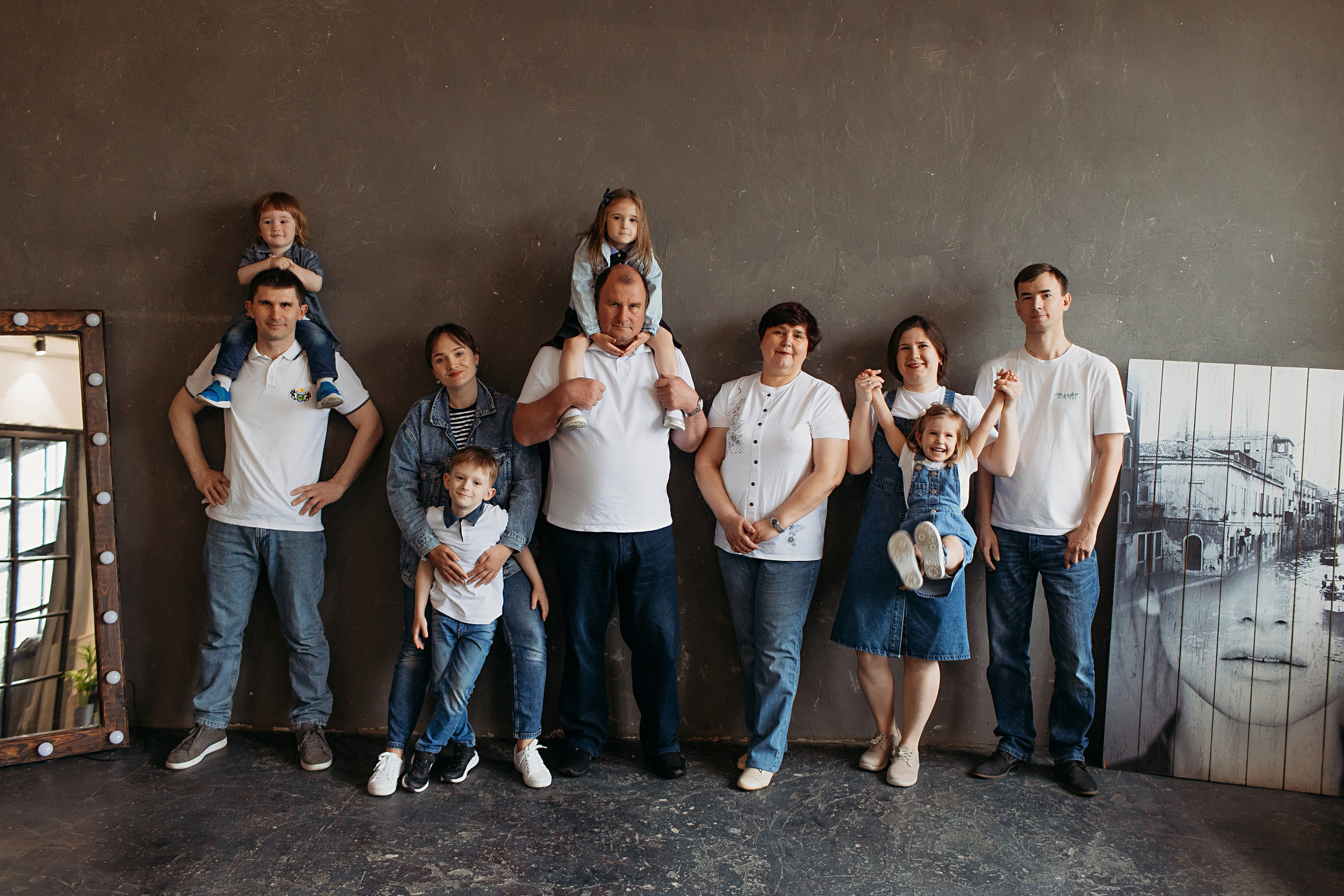 Лофт пространство Наше место. Семейный фотограф Тюмень, фотограф на роды Салмина Мария