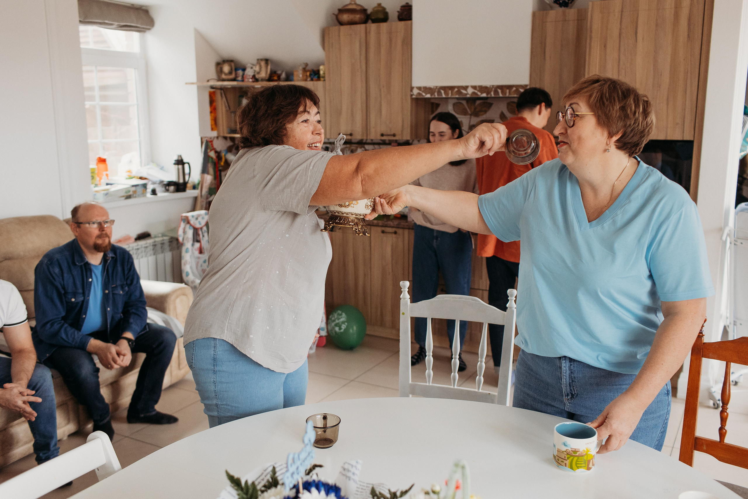 Большая семья. Семейный фотограф Тюмень, фотограф на роды Салмина Мария