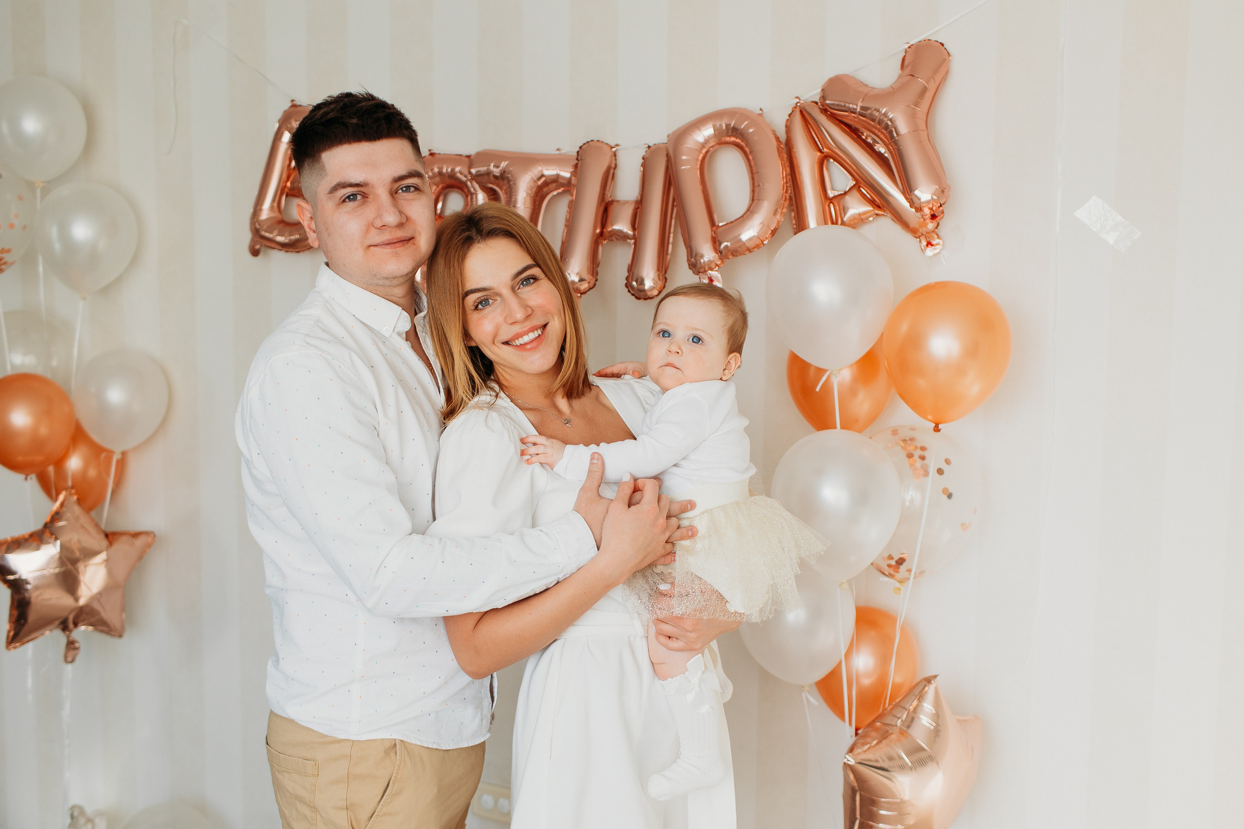 Годик. Семейный фотограф Тюмень, фотограф на роды Салмина Мария