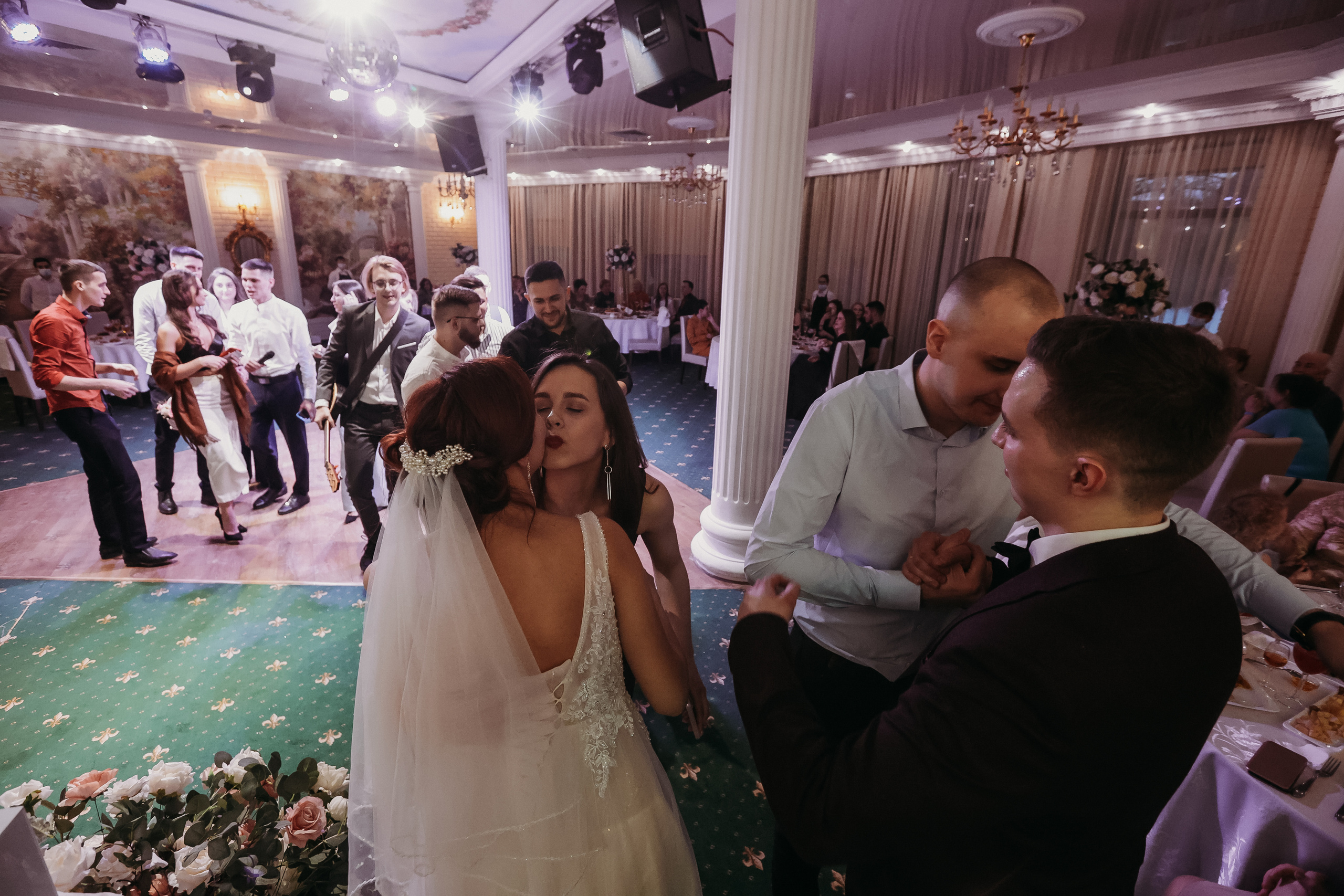 Банкет. Семейный фотограф Тюмень, фотограф на роды Салмина Мария