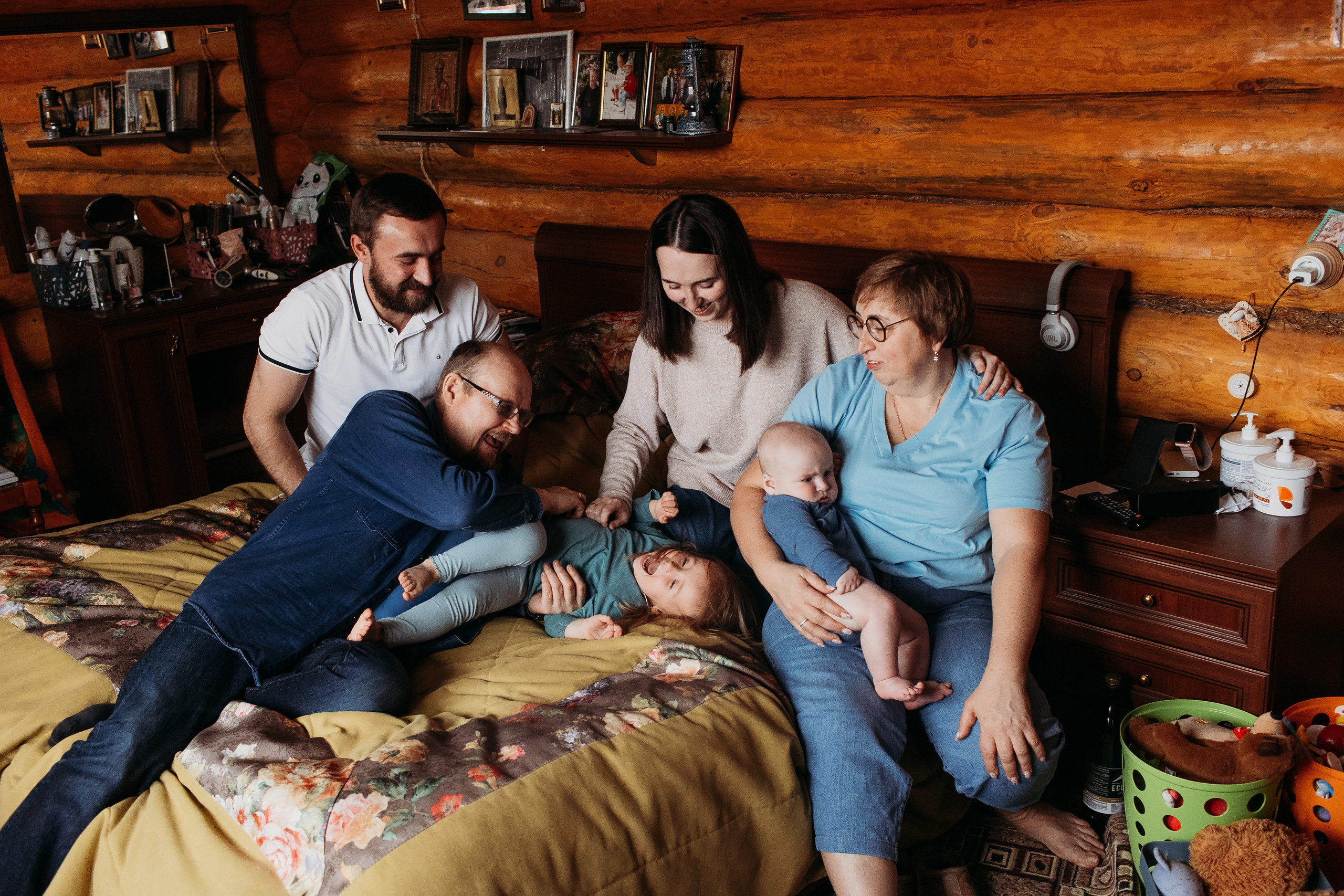 Большая семья. Семейный фотограф Тюмень, фотограф на роды Салмина Мария