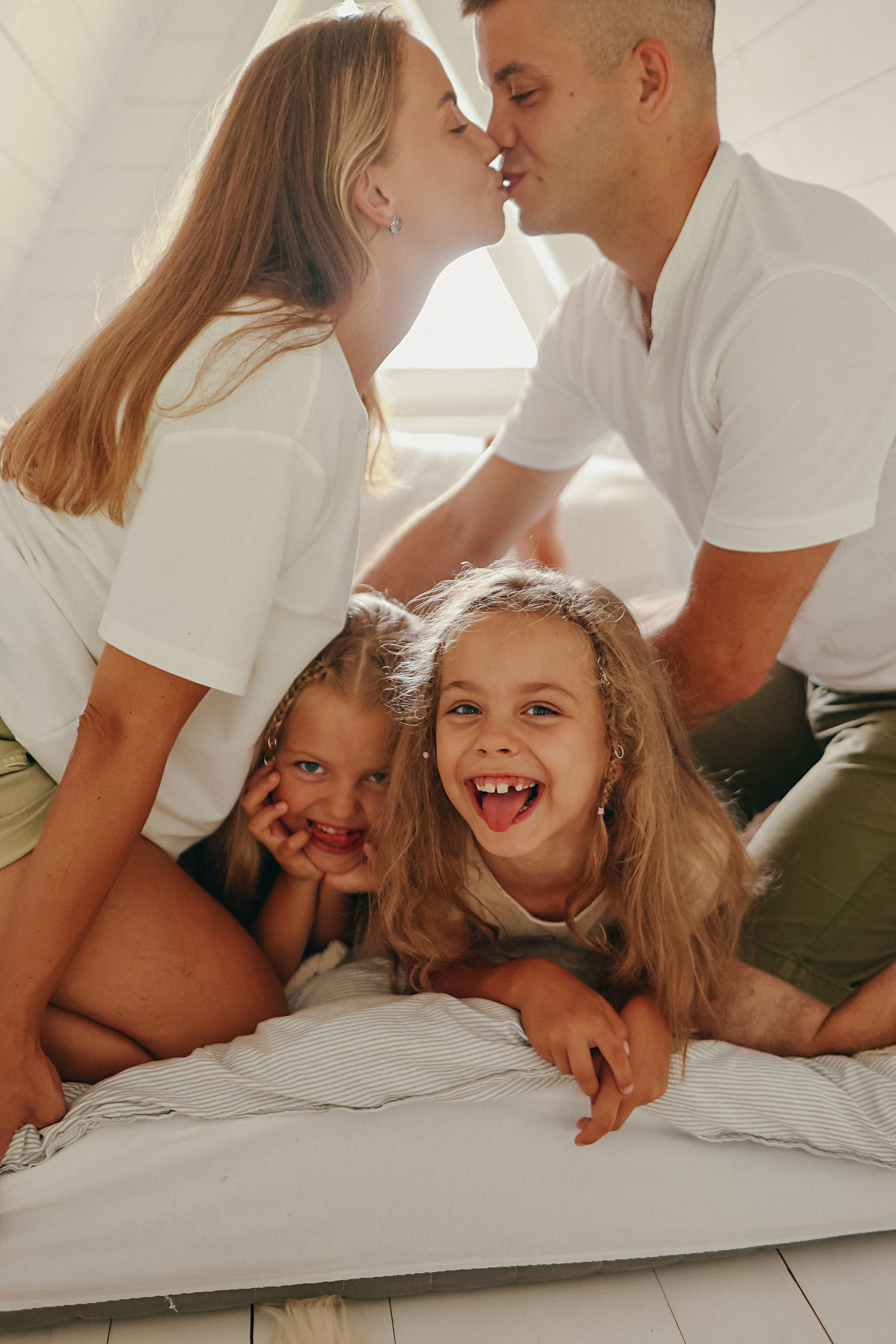 Сканди. Семейный фотограф Тюмень, фотограф на роды Салмина Мария