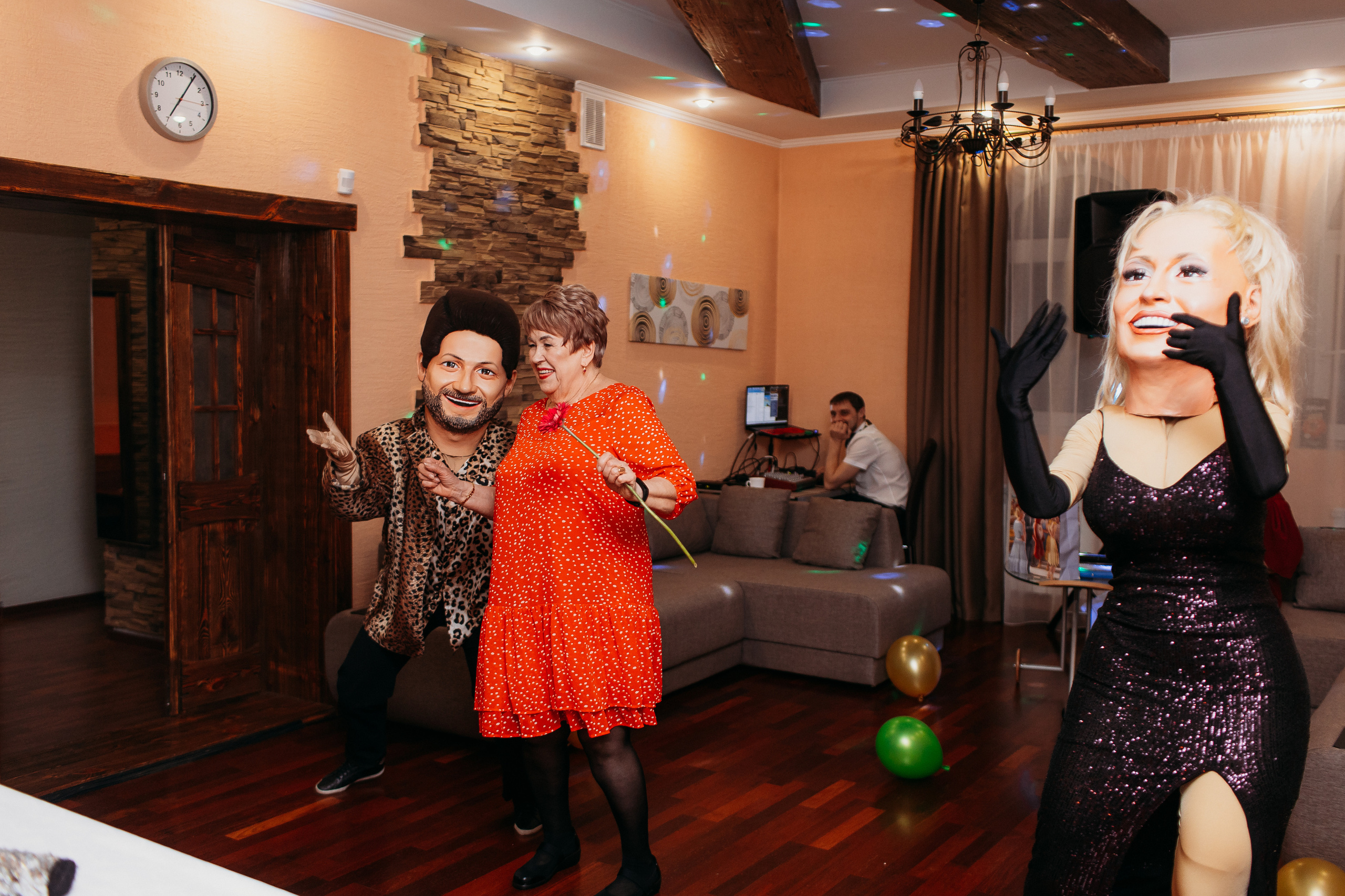 Банкет. Семейный фотограф Тюмень, фотограф на роды Салмина Мария