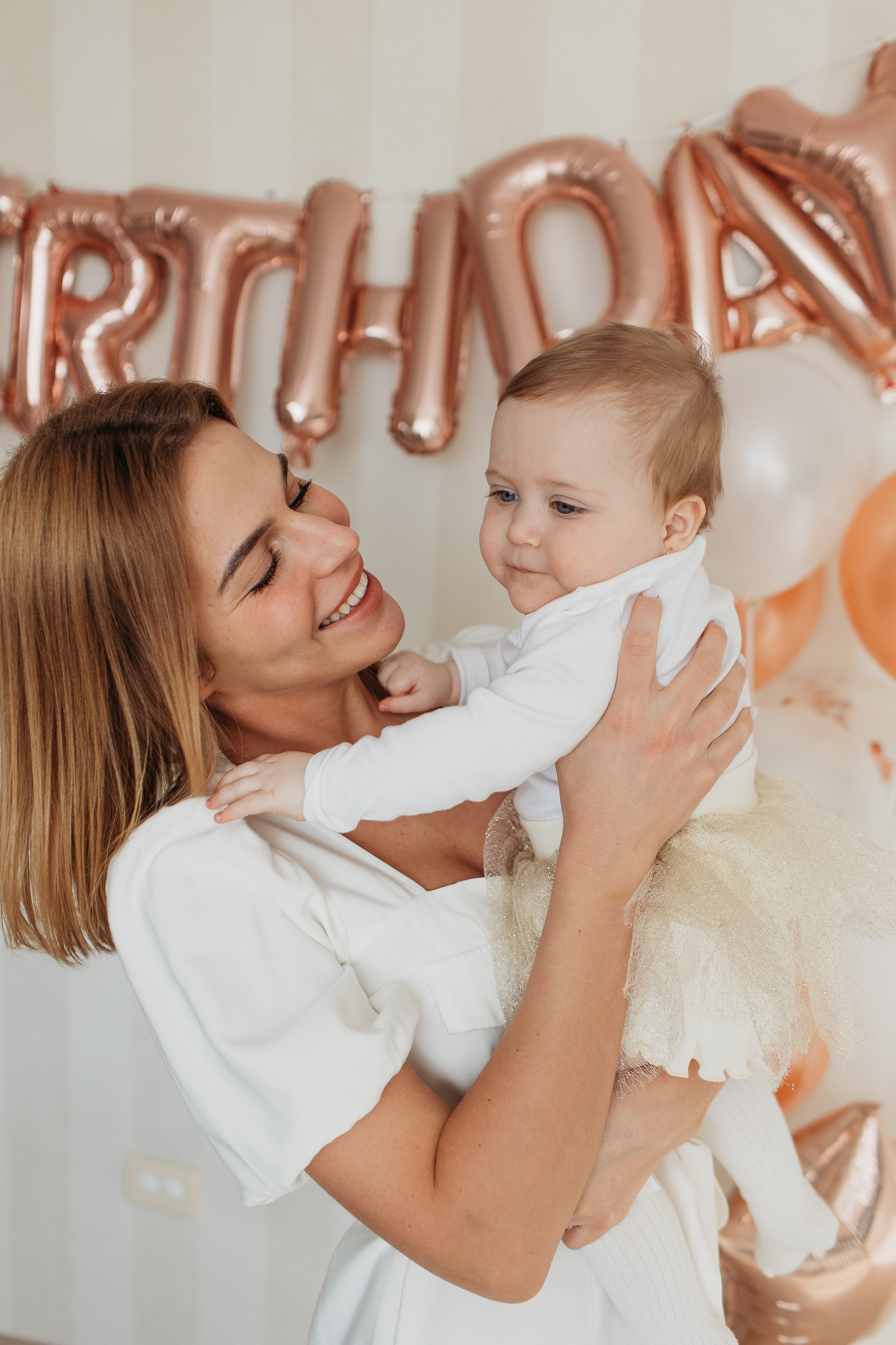 Годик. Семейный фотограф Тюмень, фотограф на роды Салмина Мария