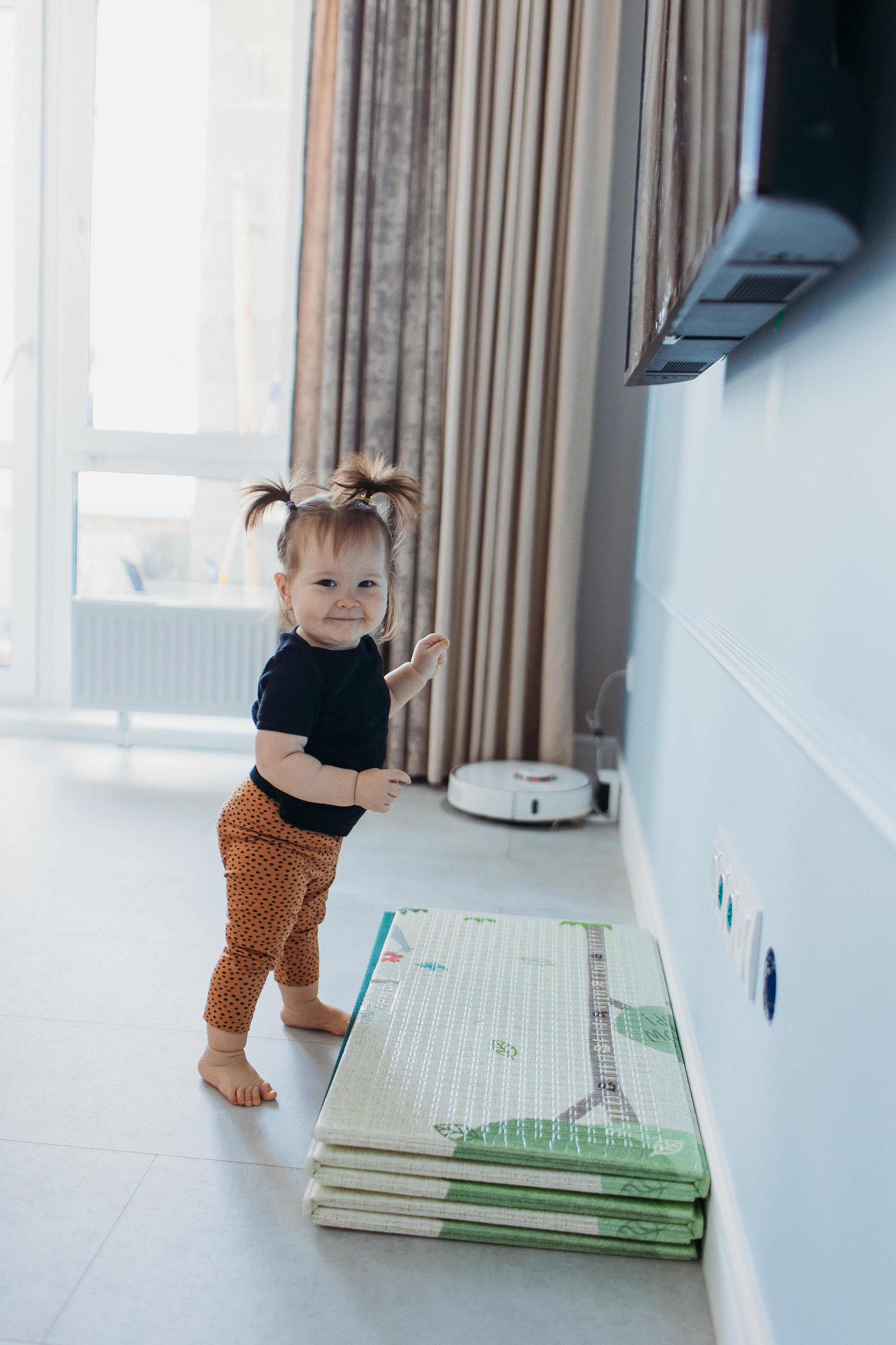 1 годик. Семейный фотограф Тюмень, фотограф на роды Салмина Мария