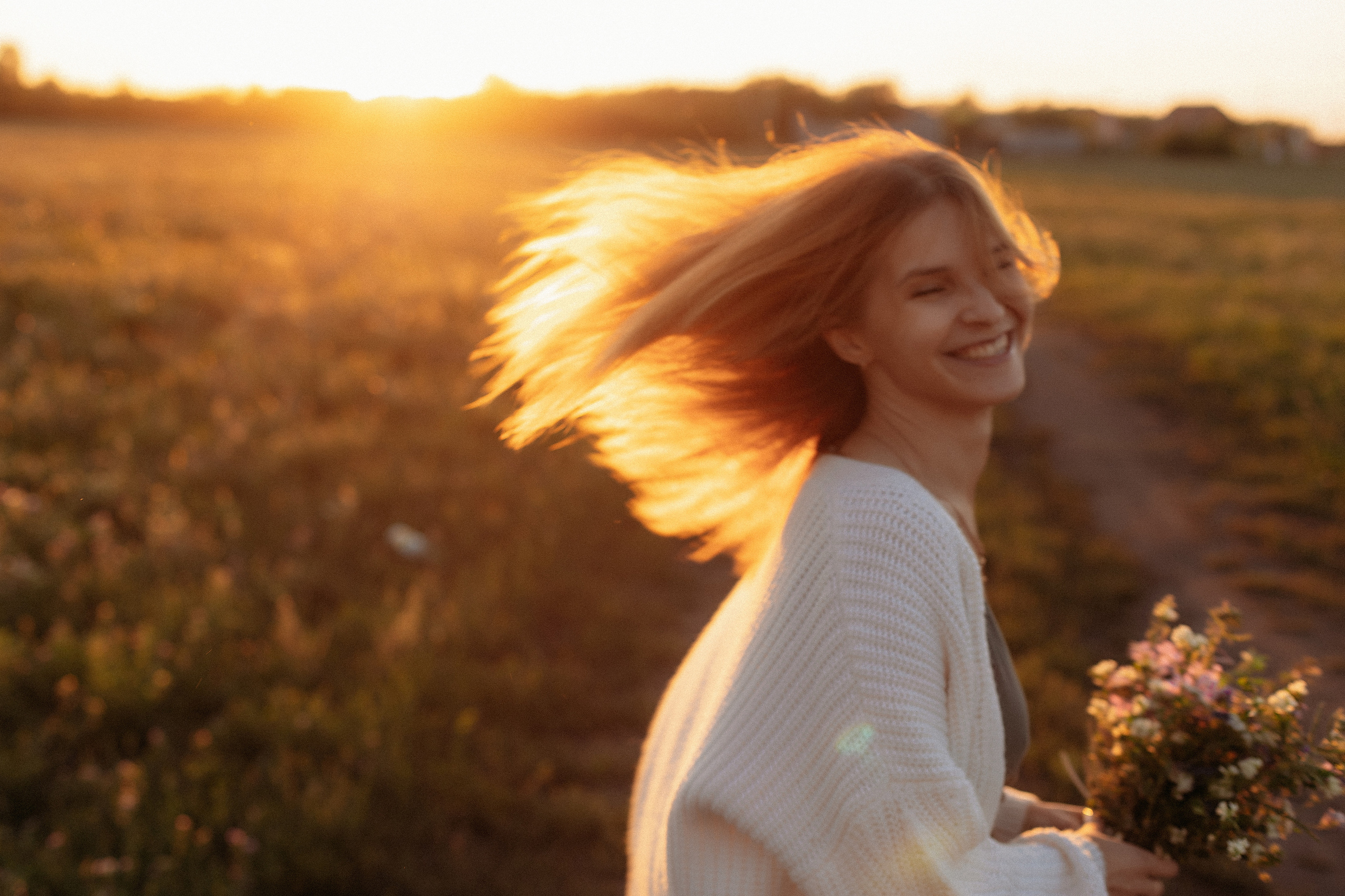 Поле. Семейный фотограф Тюмень, фотограф на роды Салмина Мария