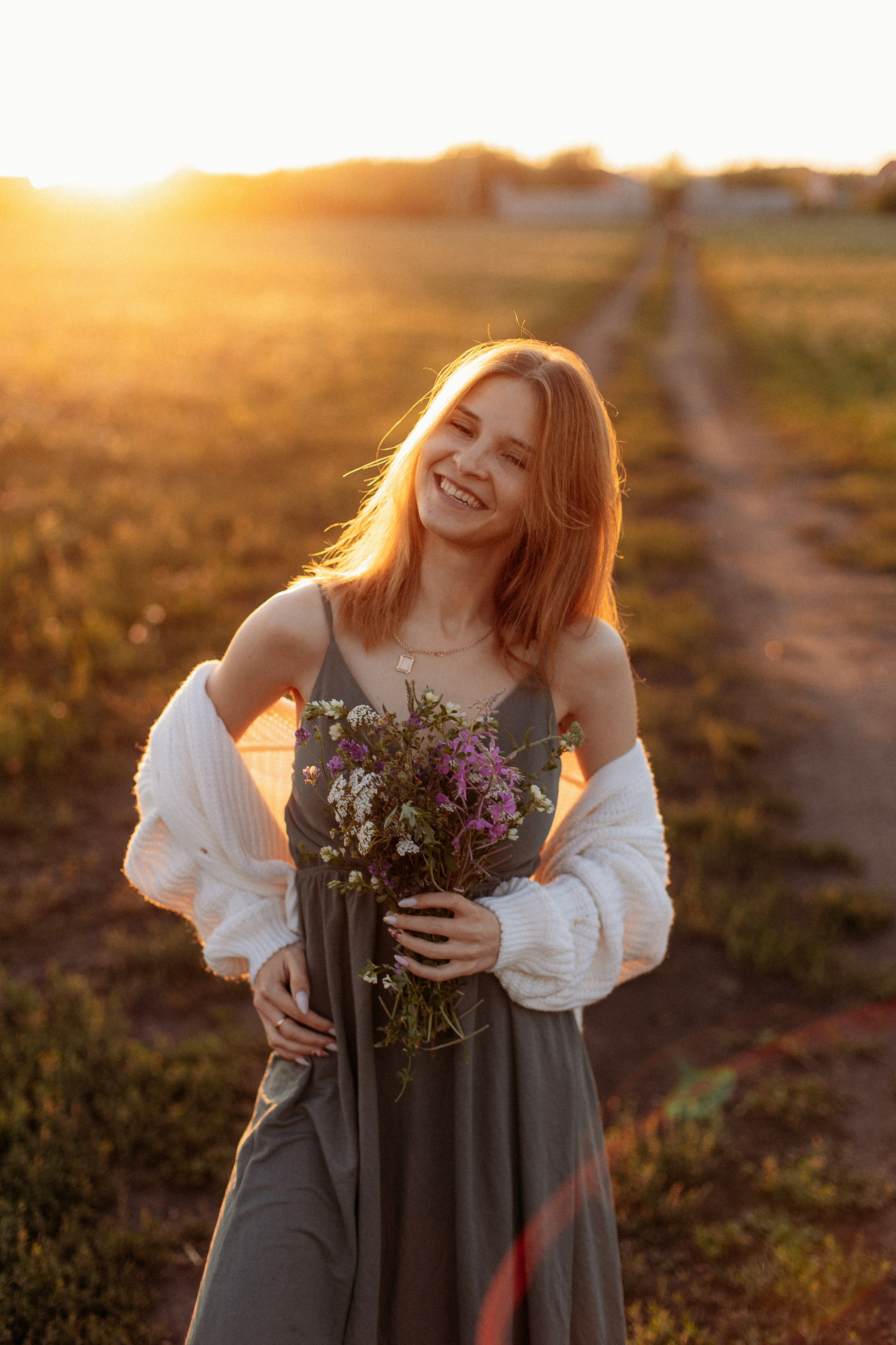 Поле. Семейный фотограф Тюмень, фотограф на роды Салмина Мария