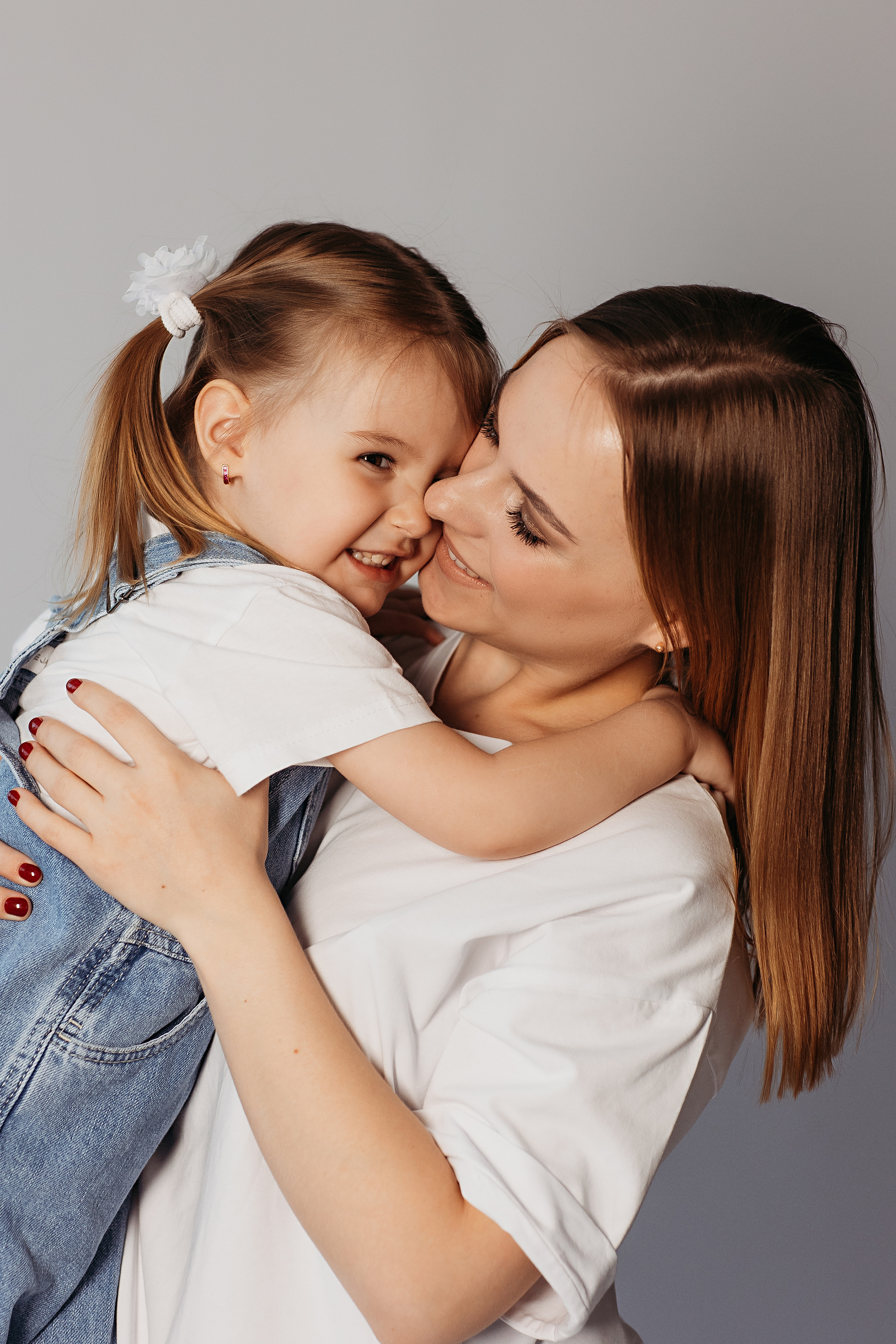 На фотофонах. Семейный фотограф Тюмень, фотограф на роды Салмина Мария