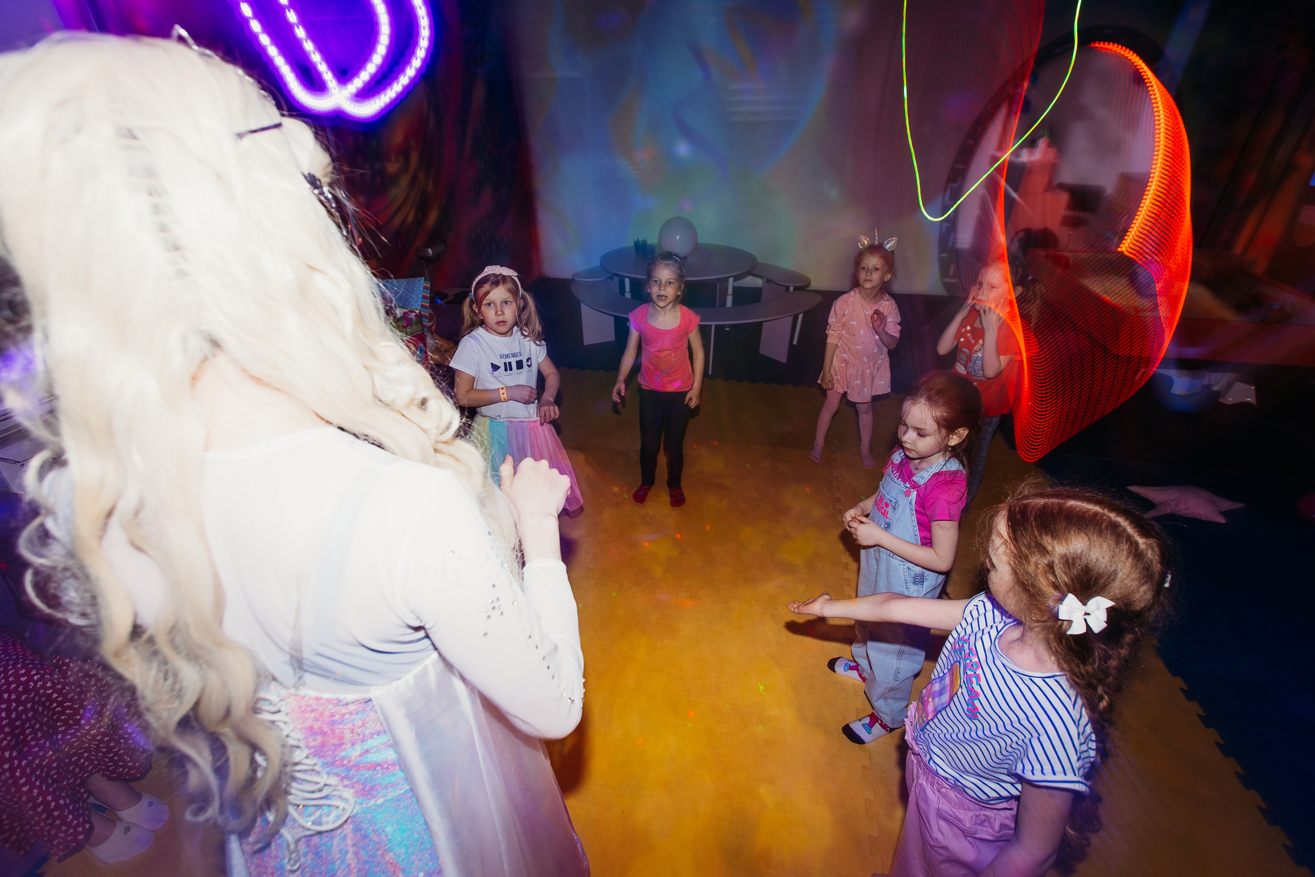 5 лет, день рождения в НЕО. Семейный фотограф Тюмень, фотограф на роды Салмина Мария
