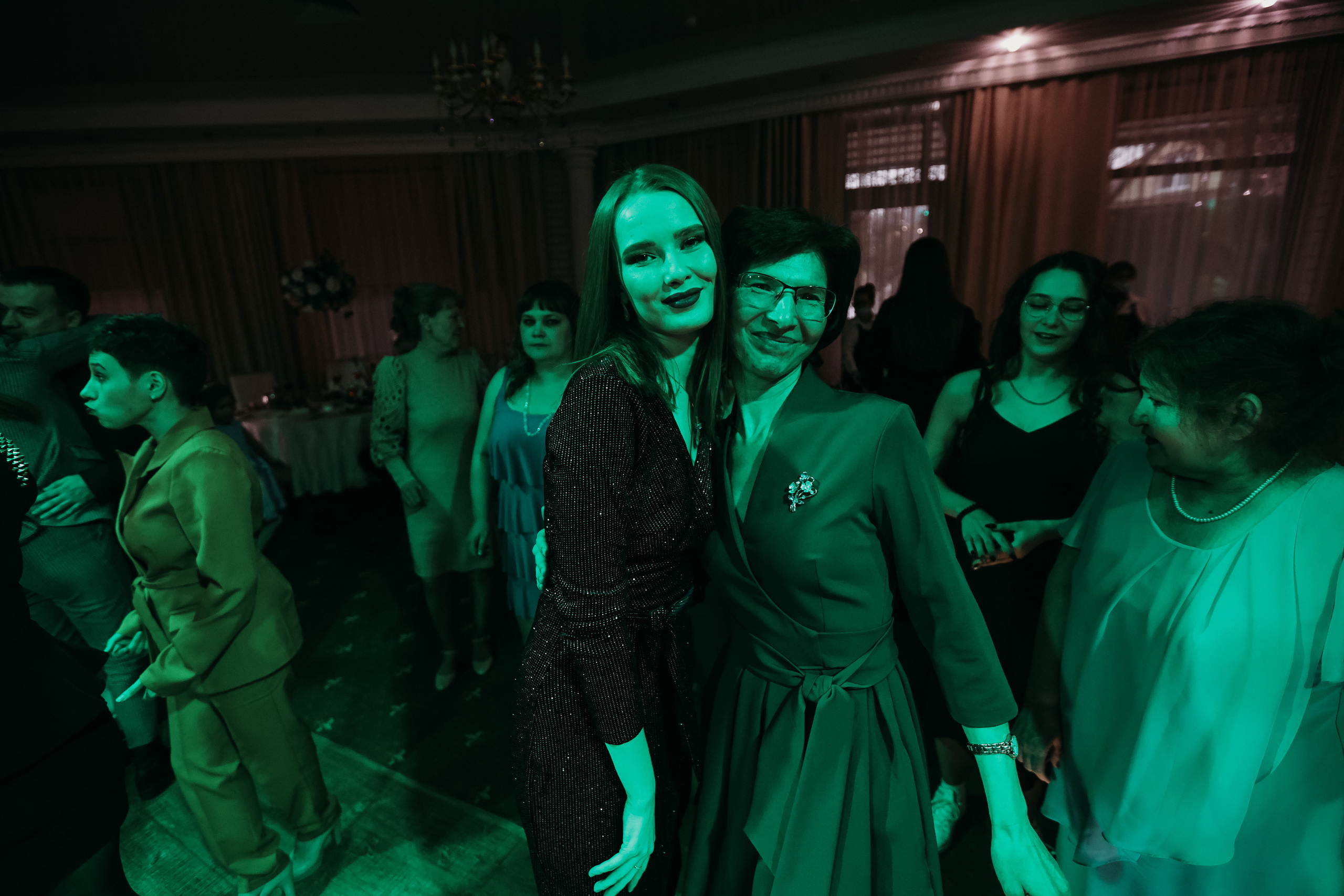 Банкет. Семейный фотограф Тюмень, фотограф на роды Салмина Мария