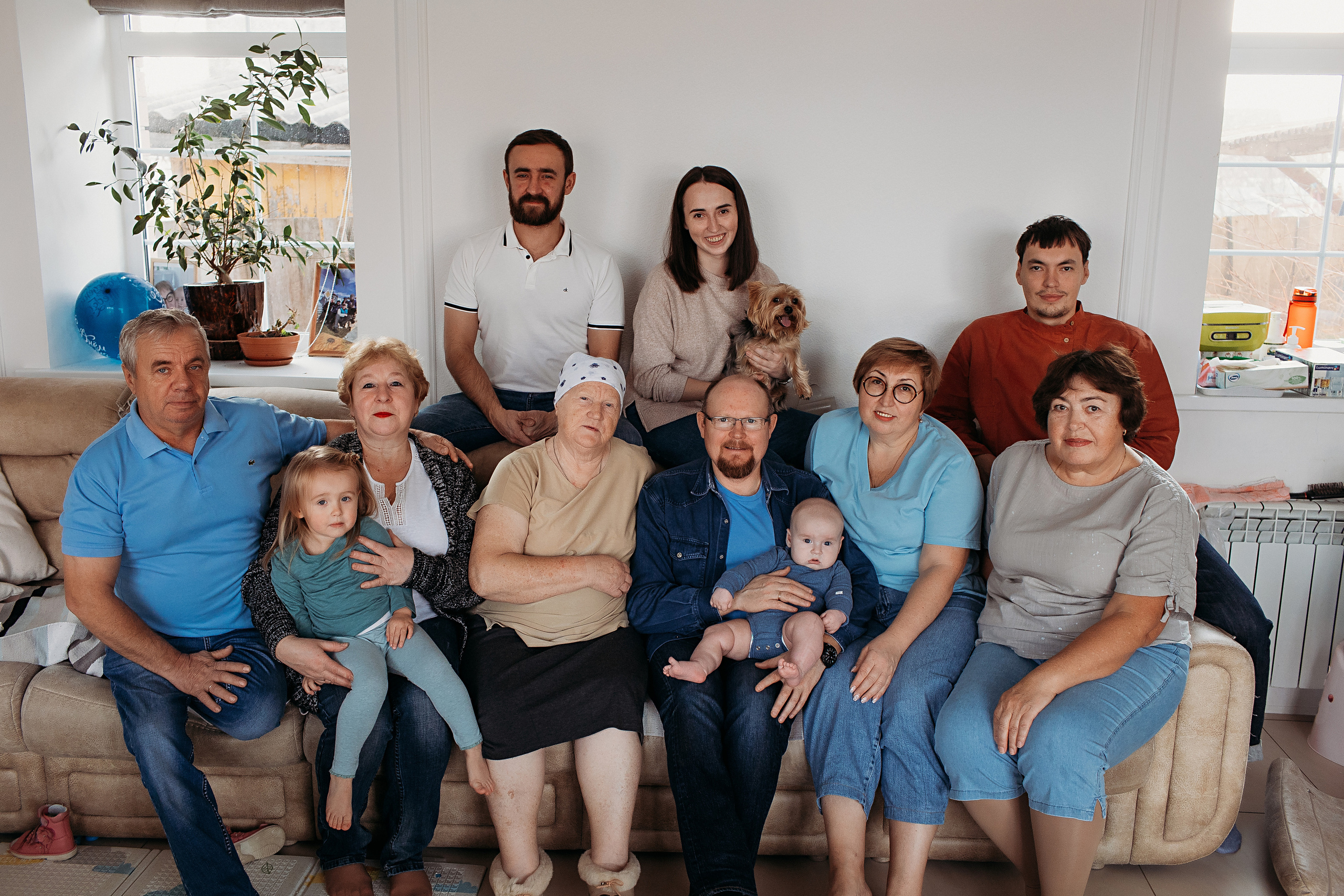 Большая семья. Семейный фотограф Тюмень, фотограф на роды Салмина Мария