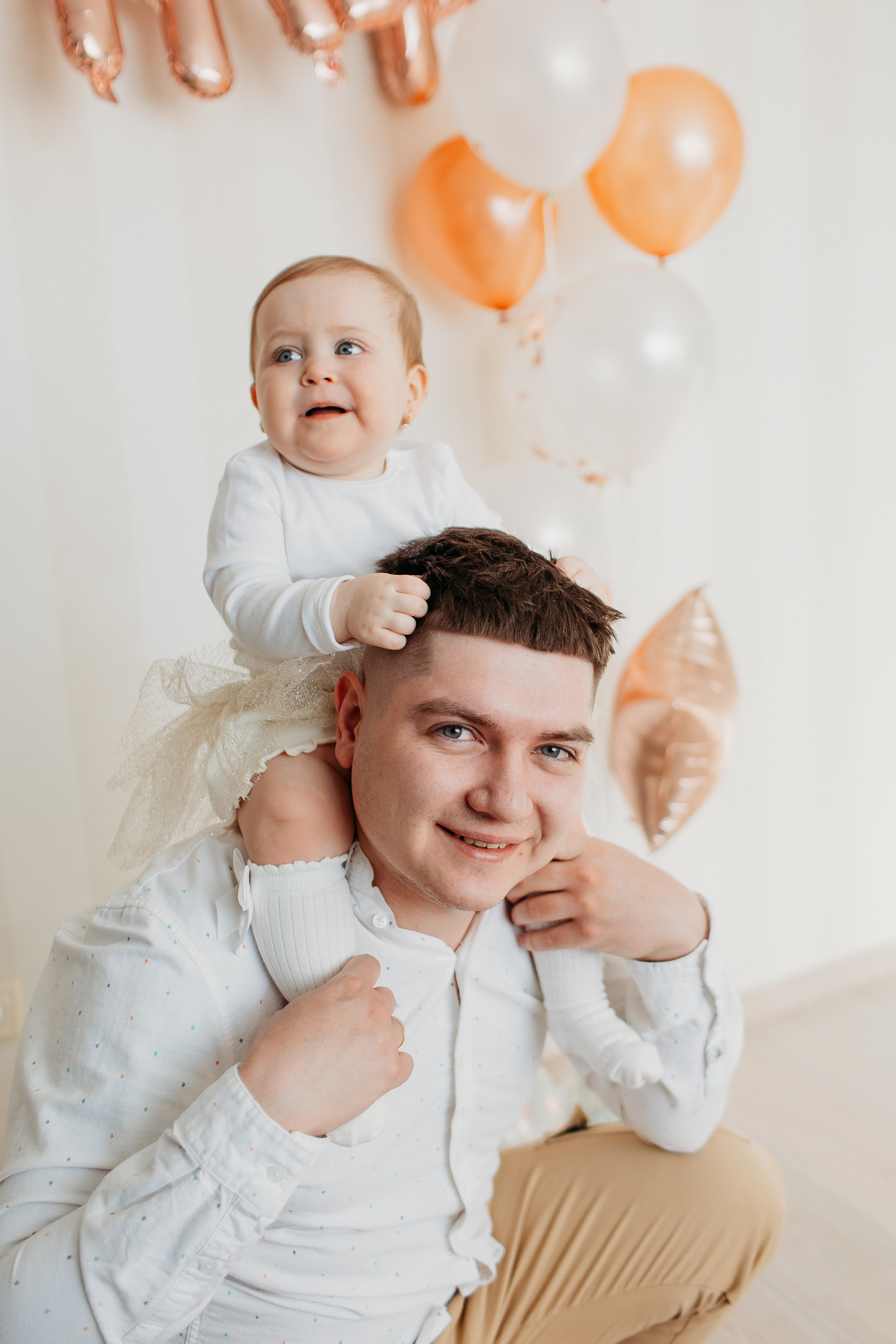 Годик. Семейный фотограф Тюмень, фотограф на роды Салмина Мария