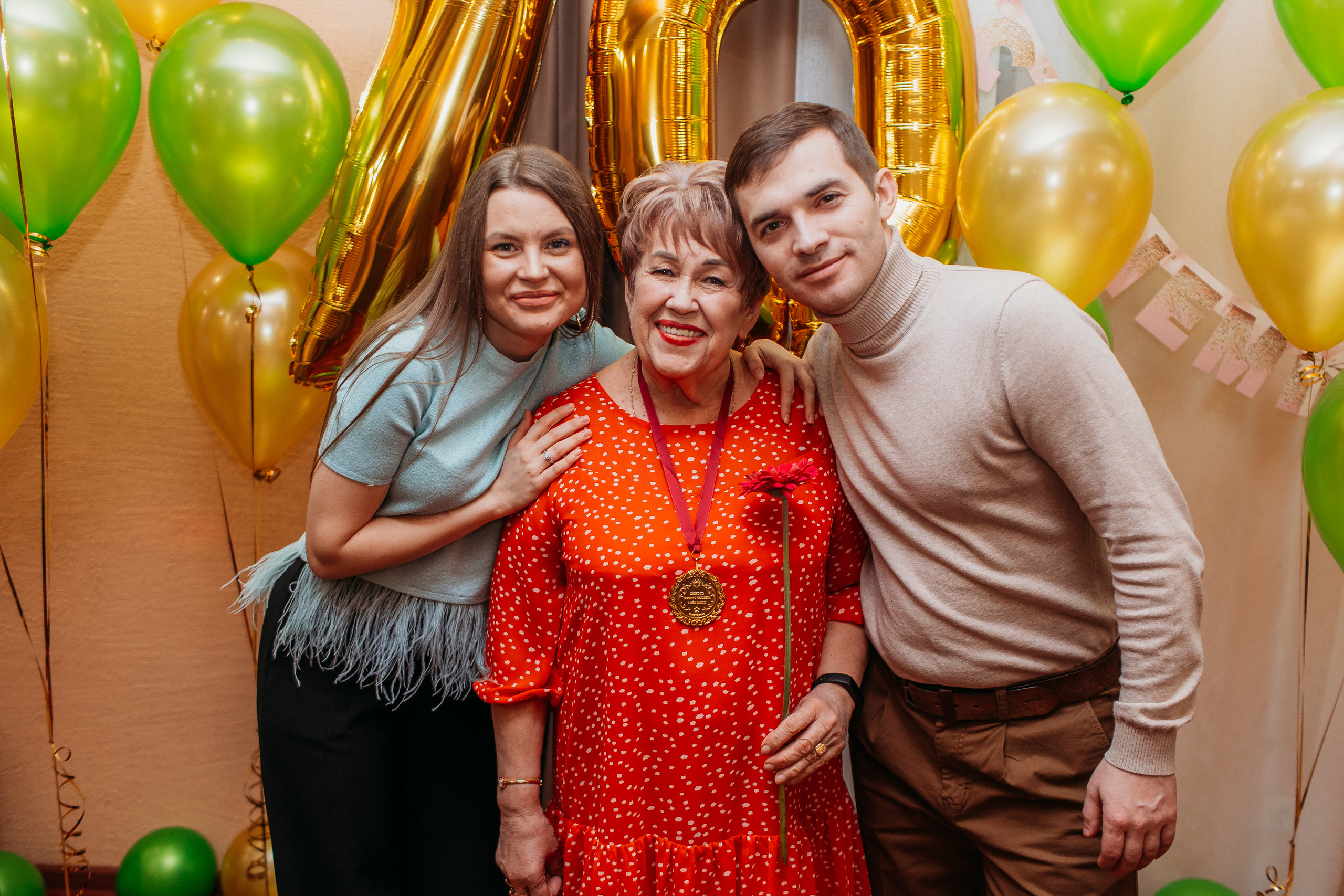 Банкет. Семейный фотограф Тюмень, фотограф на роды Салмина Мария