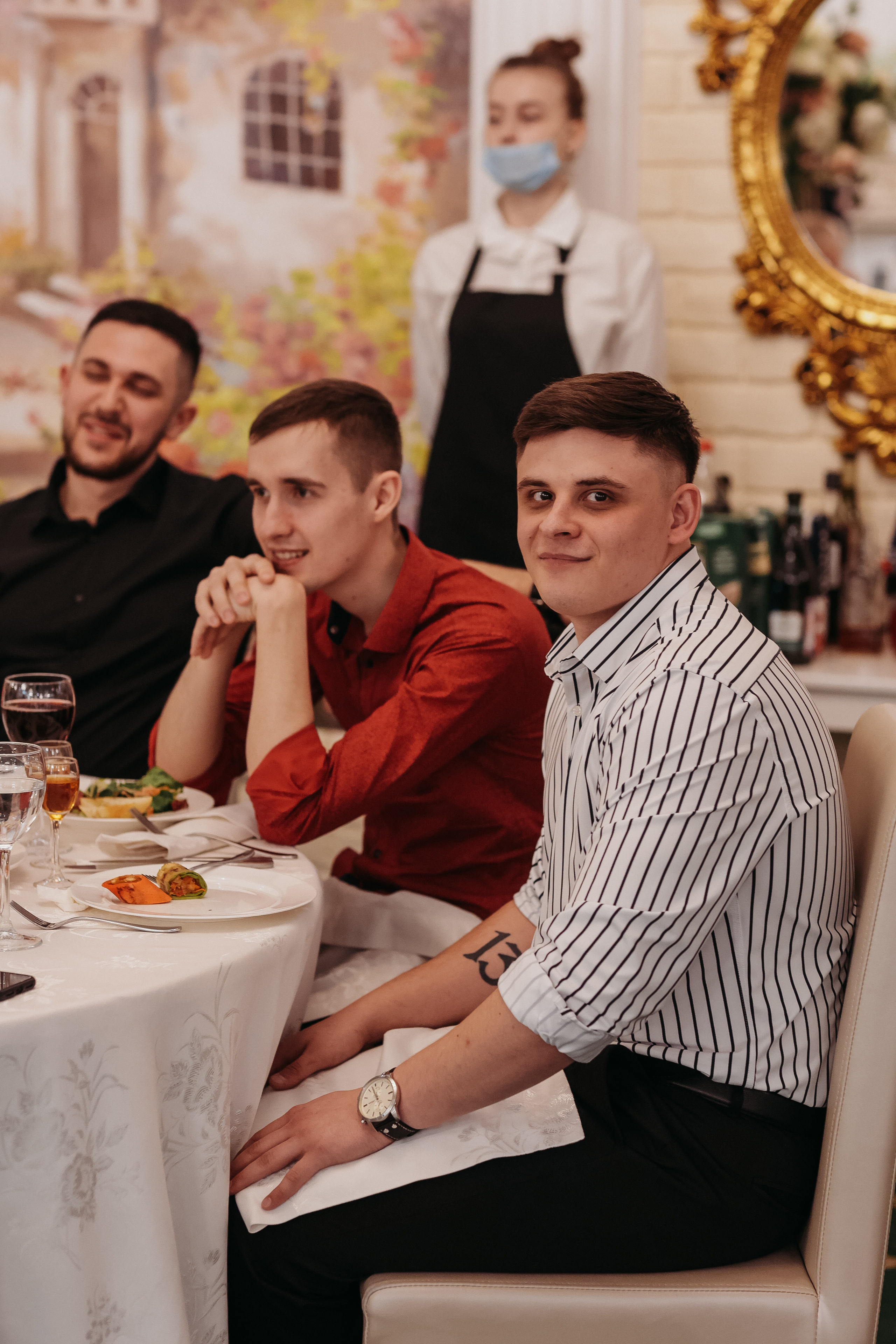 Банкет. Семейный фотограф Тюмень, фотограф на роды Салмина Мария