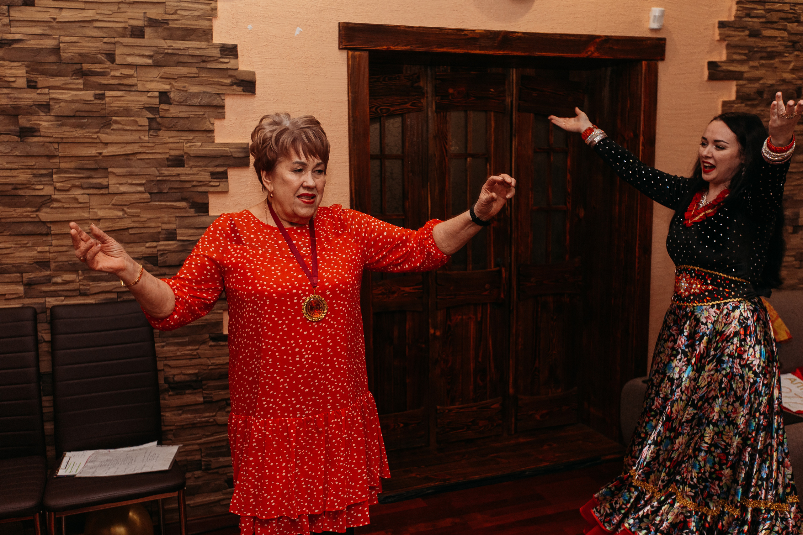 Банкет. Семейный фотограф Тюмень, фотограф на роды Салмина Мария