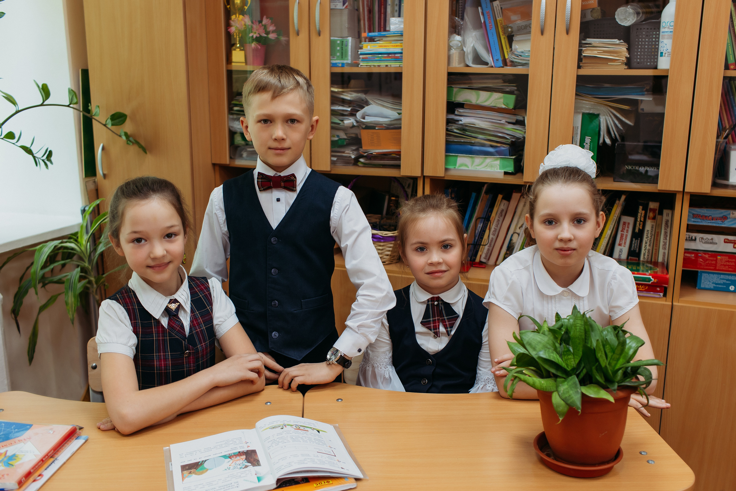 Школа 2 класс. Семейный фотограф Тюмень, фотограф на роды Салмина Мария