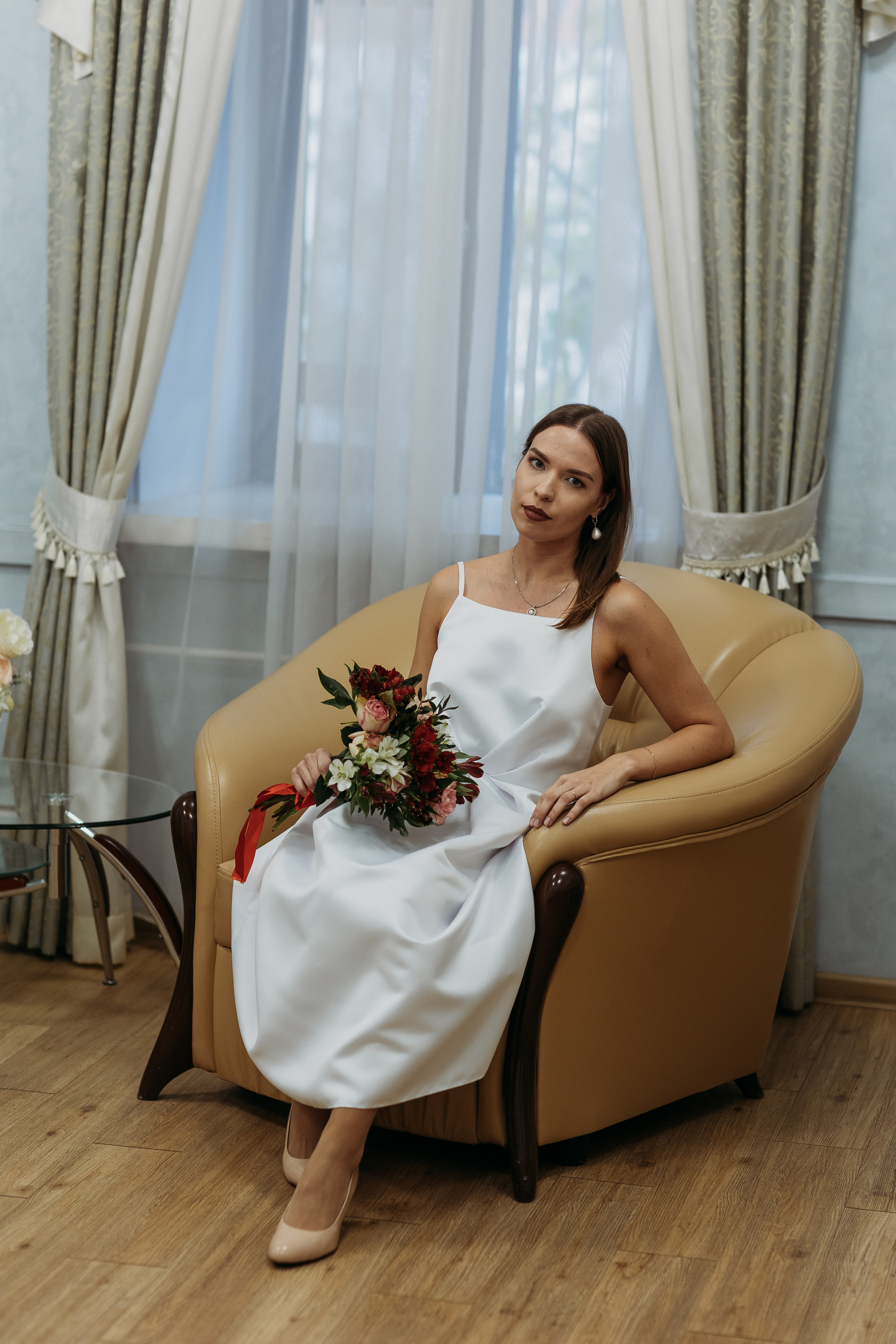 ЗАГС на Кирова. Семейный фотограф Тюмень, фотограф на роды Салмина Мария