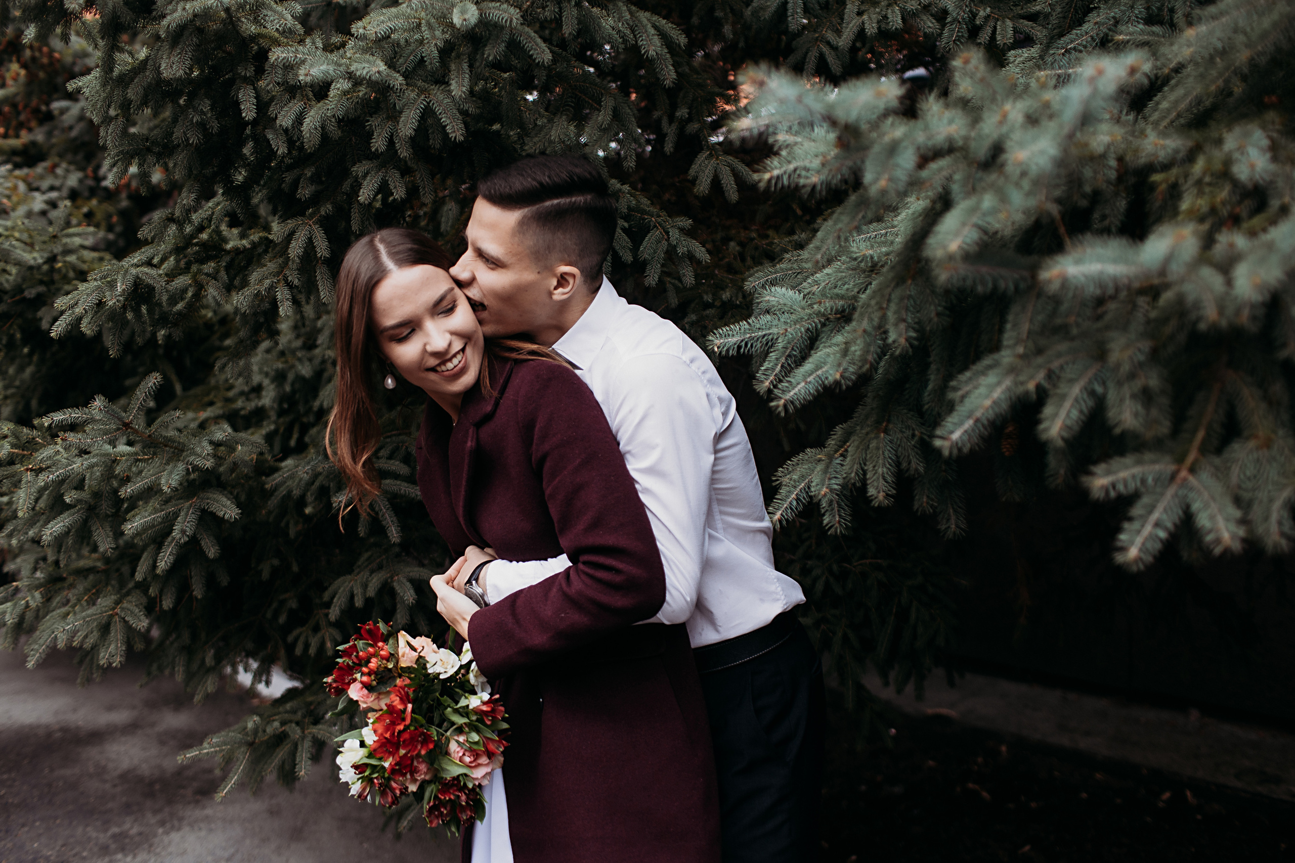 ЗАГС на Кирова. Семейный фотограф Тюмень, фотограф на роды Салмина Мария