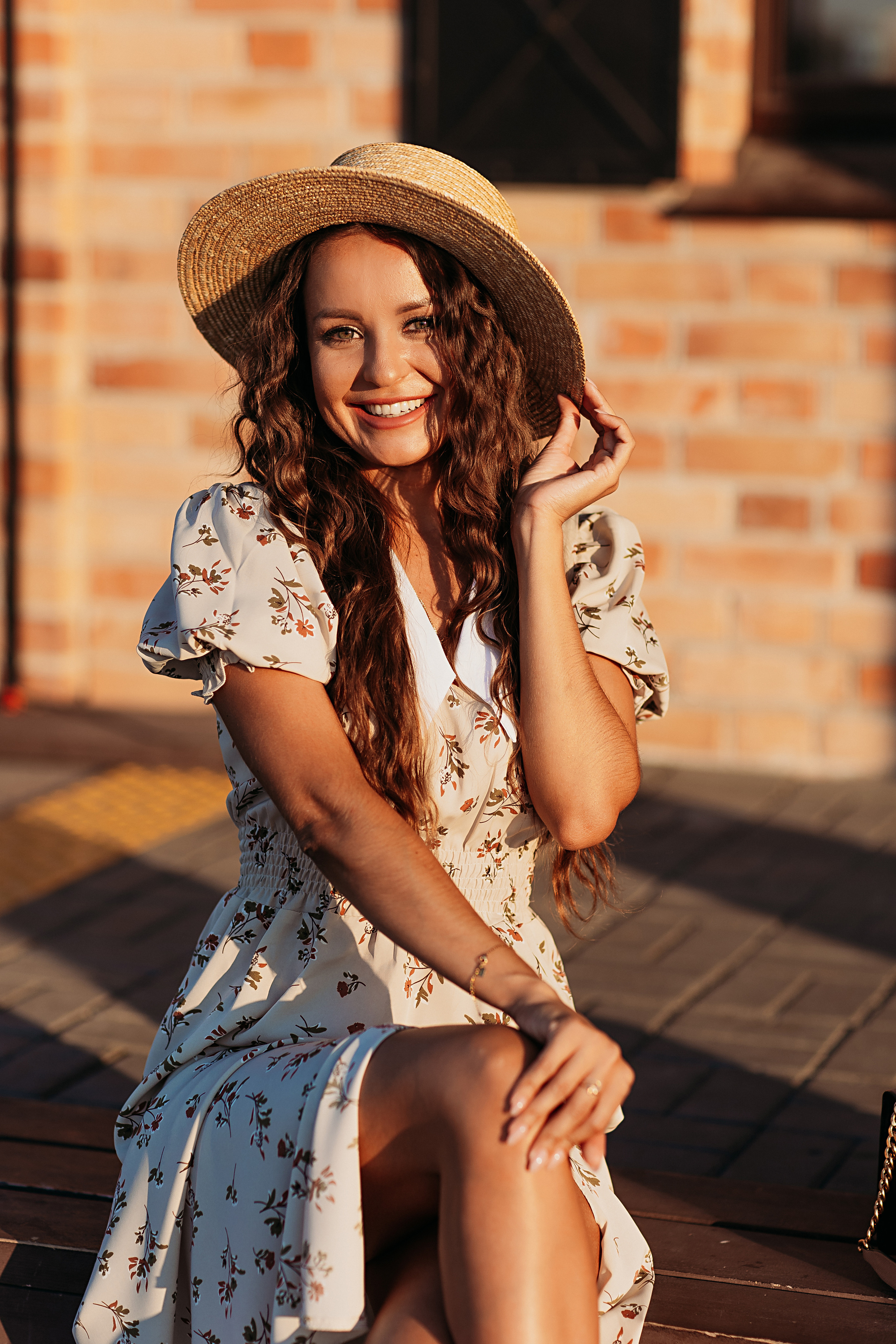 Набережная на закате. Семейный фотограф Тюмень, фотограф на роды Салмина Мария