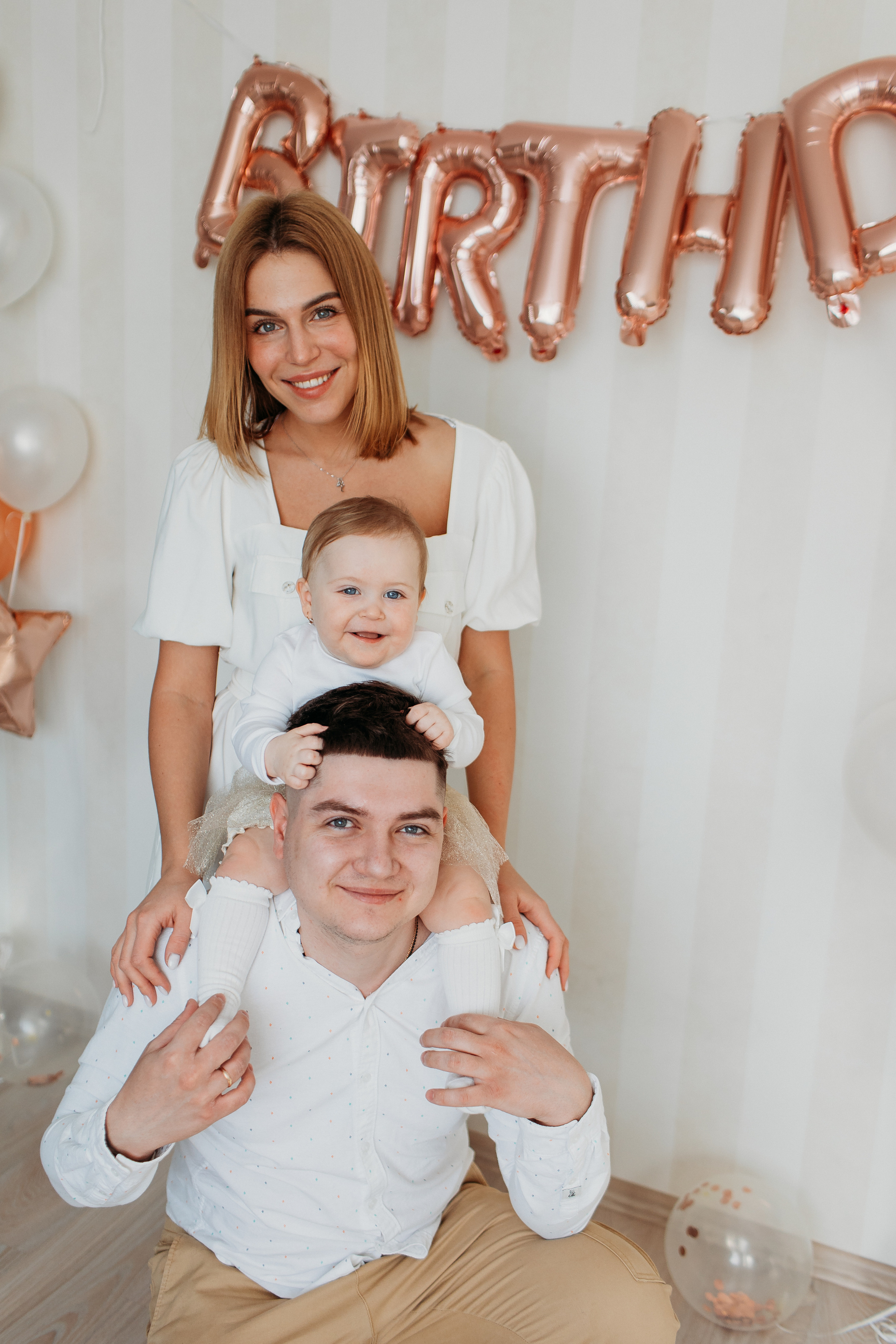 Годик. Семейный фотограф Тюмень, фотограф на роды Салмина Мария