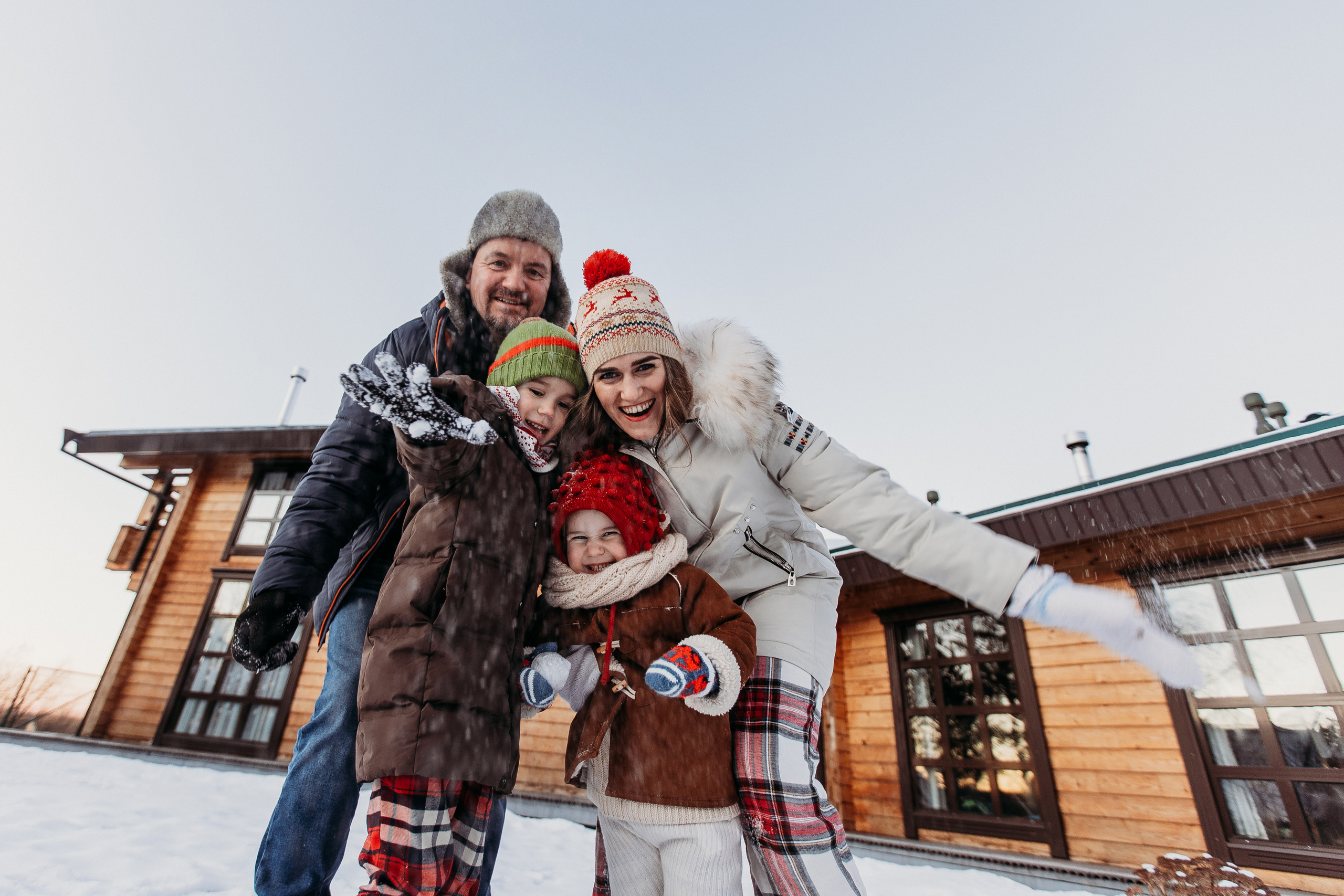 Тёплый новый год. Семейный фотограф Тюмень, фотограф на роды Салмина Мария