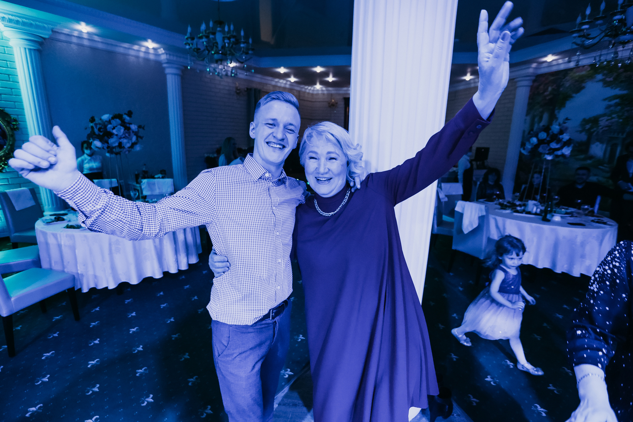 Банкет. Семейный фотограф Тюмень, фотограф на роды Салмина Мария