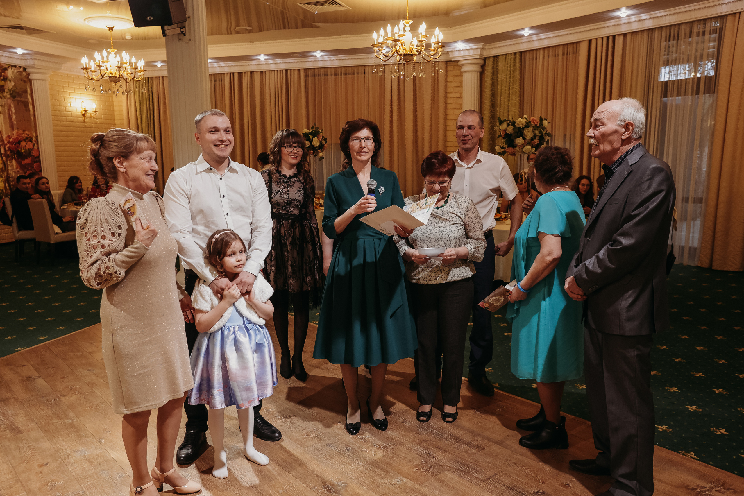 Банкет. Семейный фотограф Тюмень, фотограф на роды Салмина Мария