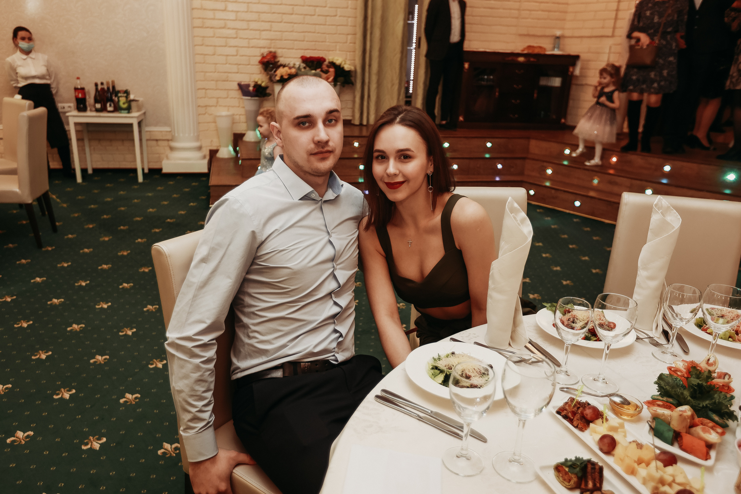 Банкет. Семейный фотограф Тюмень, фотограф на роды Салмина Мария