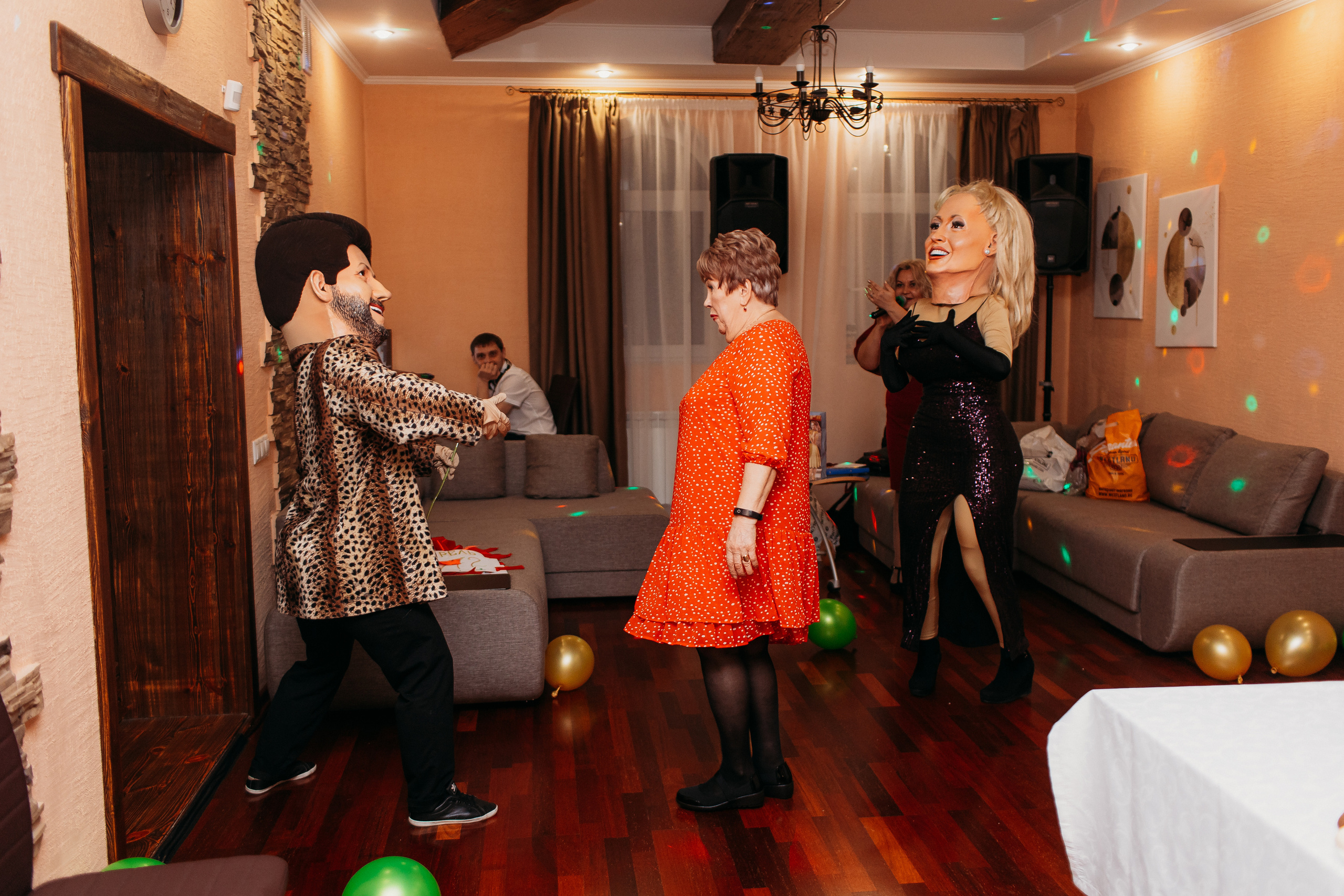 Банкет. Семейный фотограф Тюмень, фотограф на роды Салмина Мария