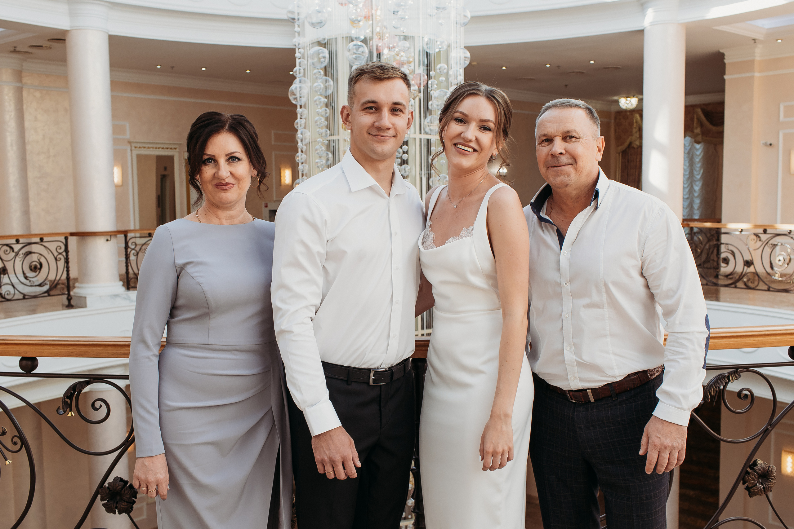 ЗАГС Малыгина. Семейный фотограф Тюмень, фотограф на роды Салмина Мария