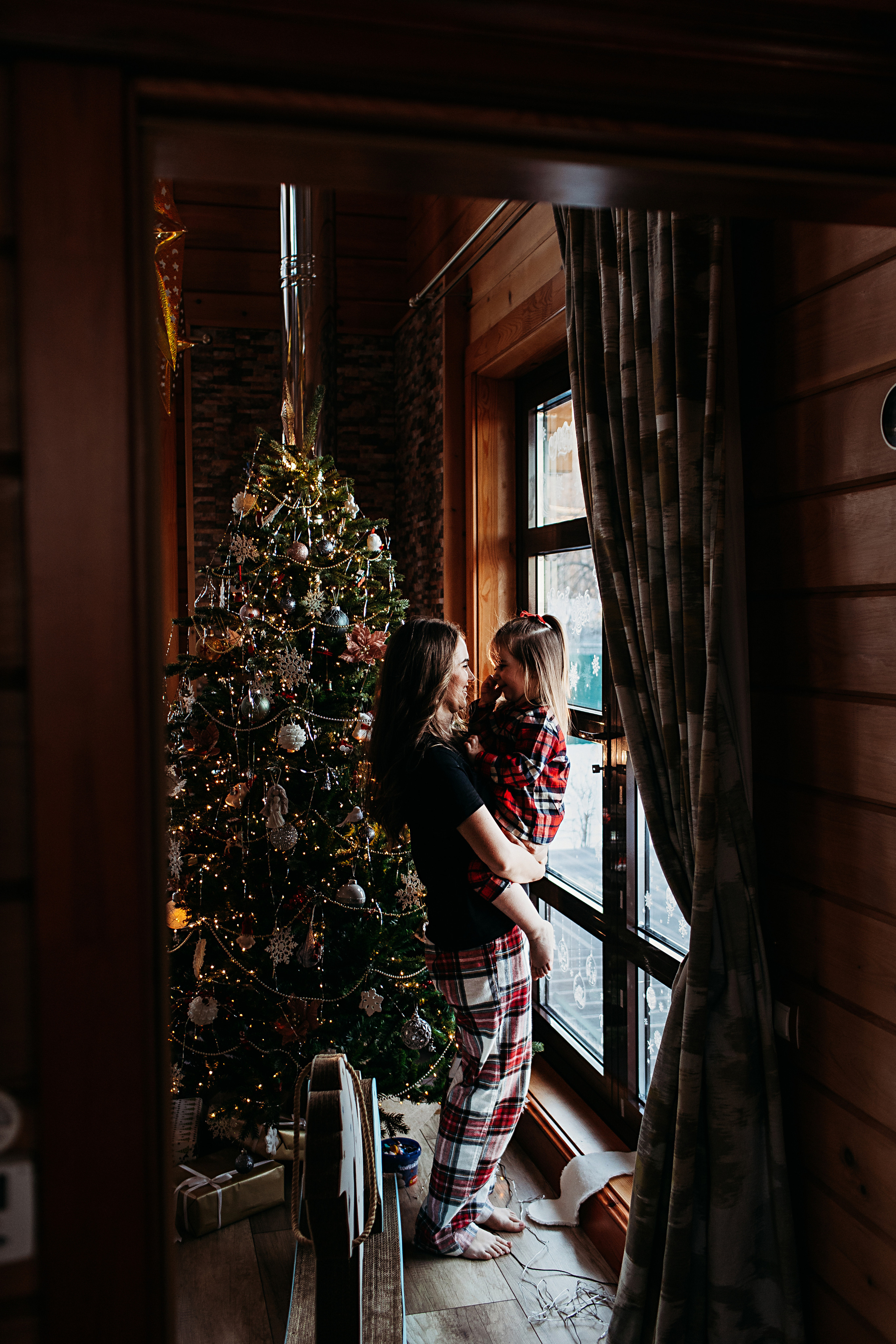 Тёплый новый год. Семейный фотограф Тюмень, фотограф на роды Салмина Мария