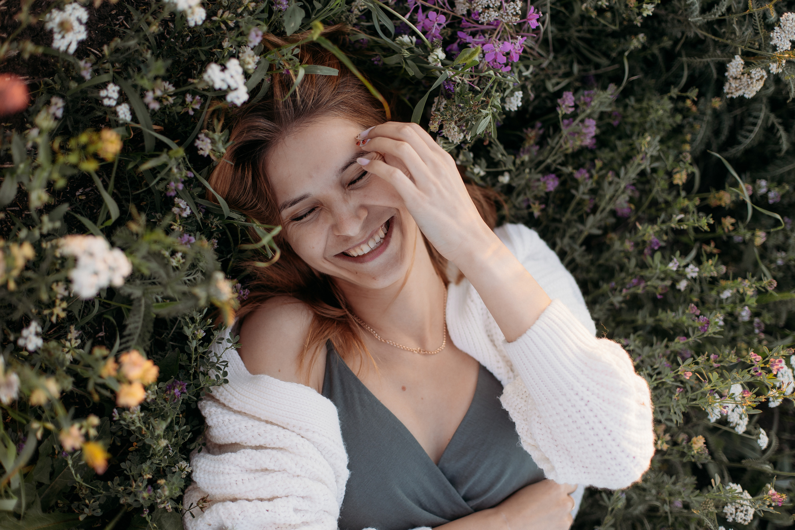 Поле. Семейный фотограф Тюмень, фотограф на роды Салмина Мария