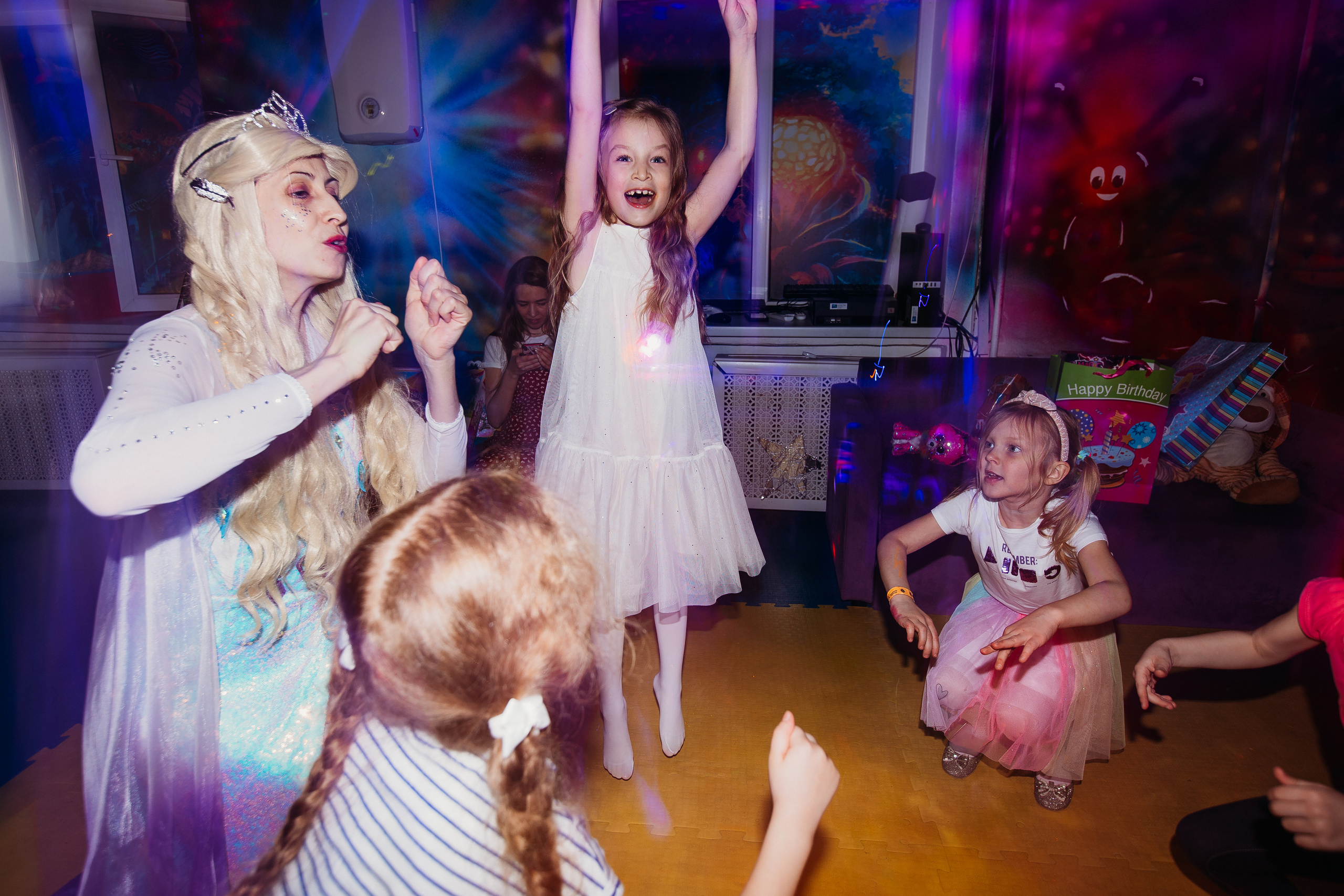 5 лет, день рождения в НЕО. Семейный фотограф Тюмень, фотограф на роды Салмина Мария