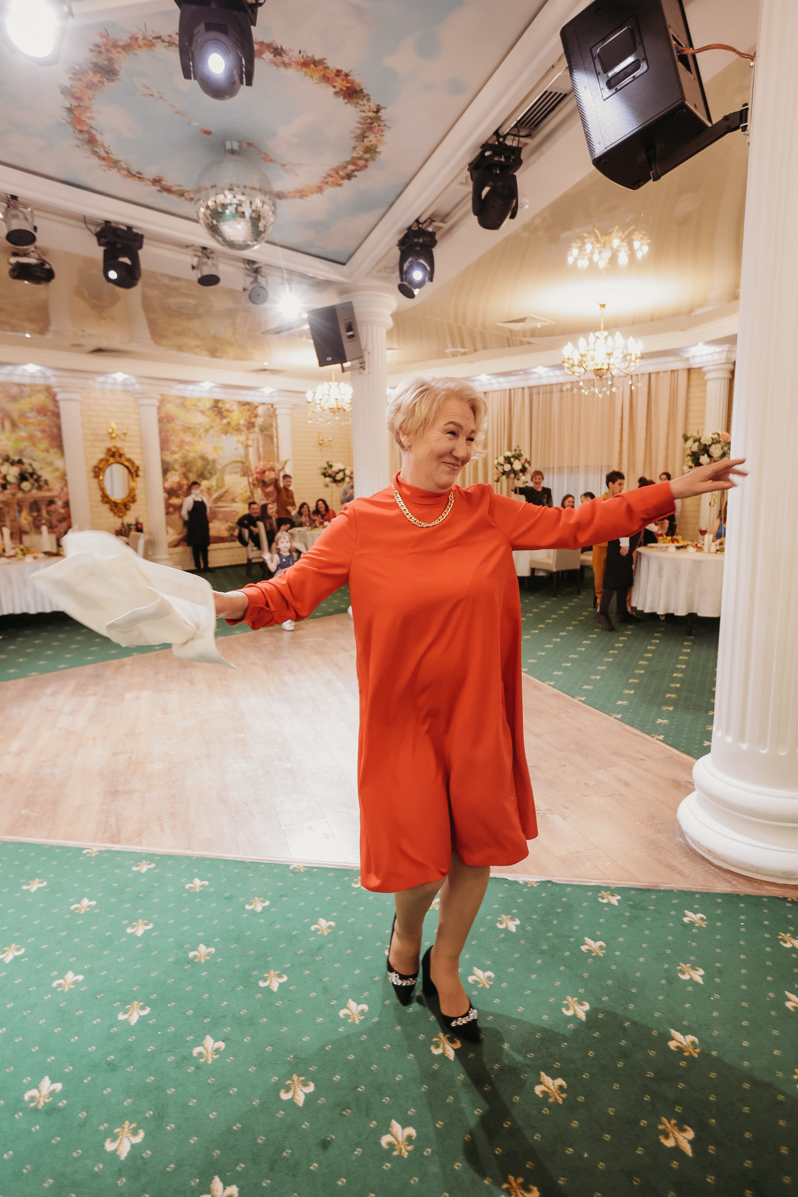 Банкет. Семейный фотограф Тюмень, фотограф на роды Салмина Мария