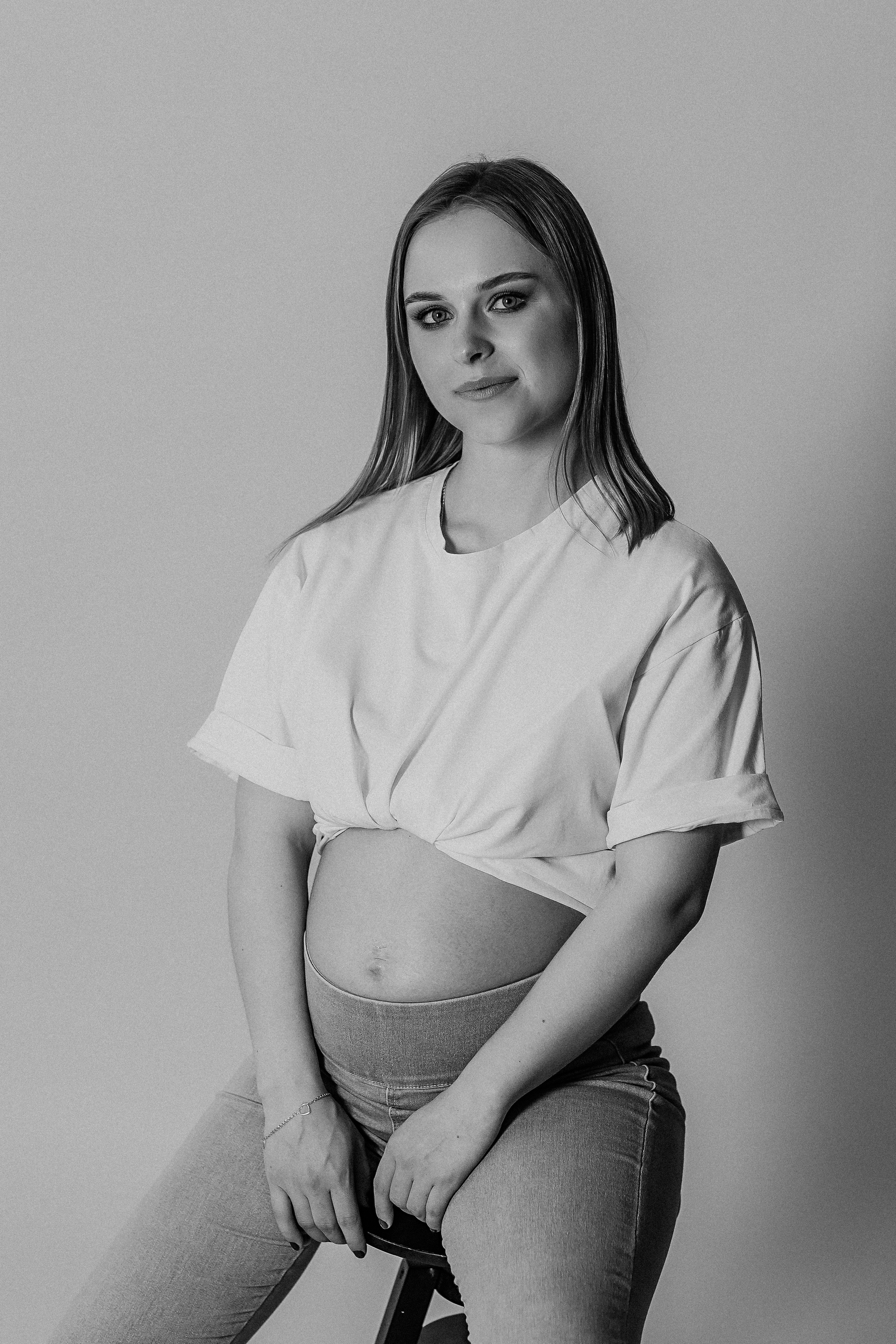 На фотофонах. Семейный фотограф Тюмень, фотограф на роды Салмина Мария