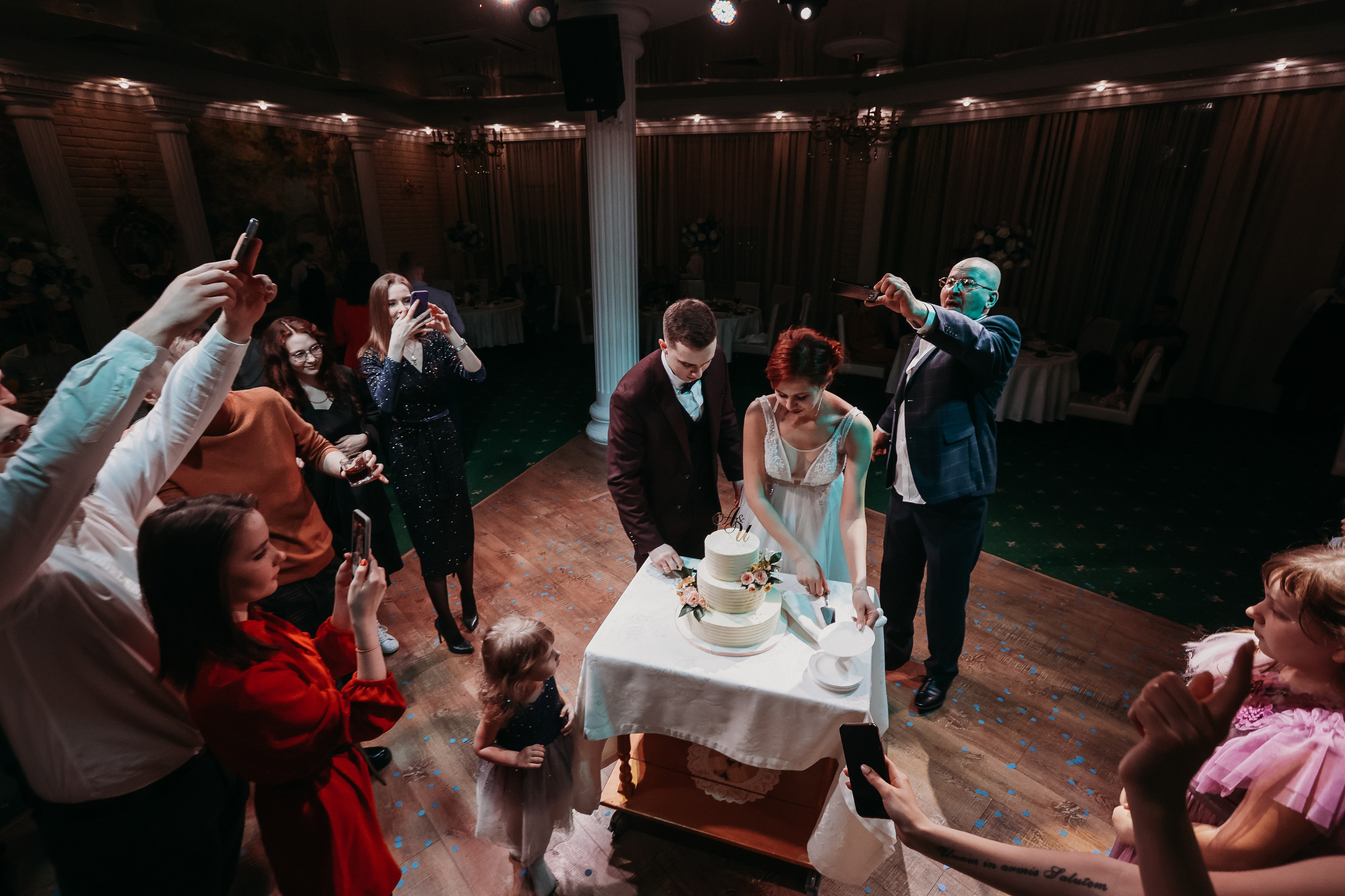 Банкет. Семейный фотограф Тюмень, фотограф на роды Салмина Мария