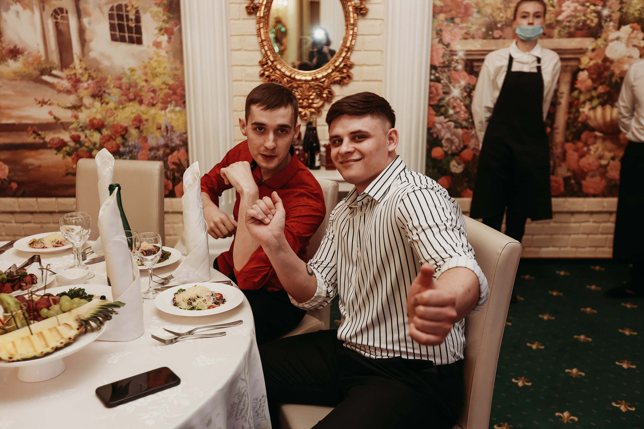 Банкет. Семейный фотограф Тюмень, фотограф на роды Салмина Мария