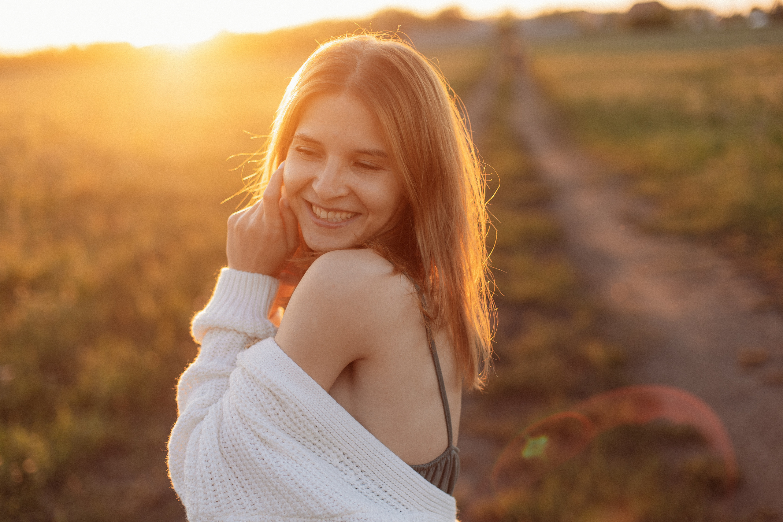 Поле. Семейный фотограф Тюмень, фотограф на роды Салмина Мария