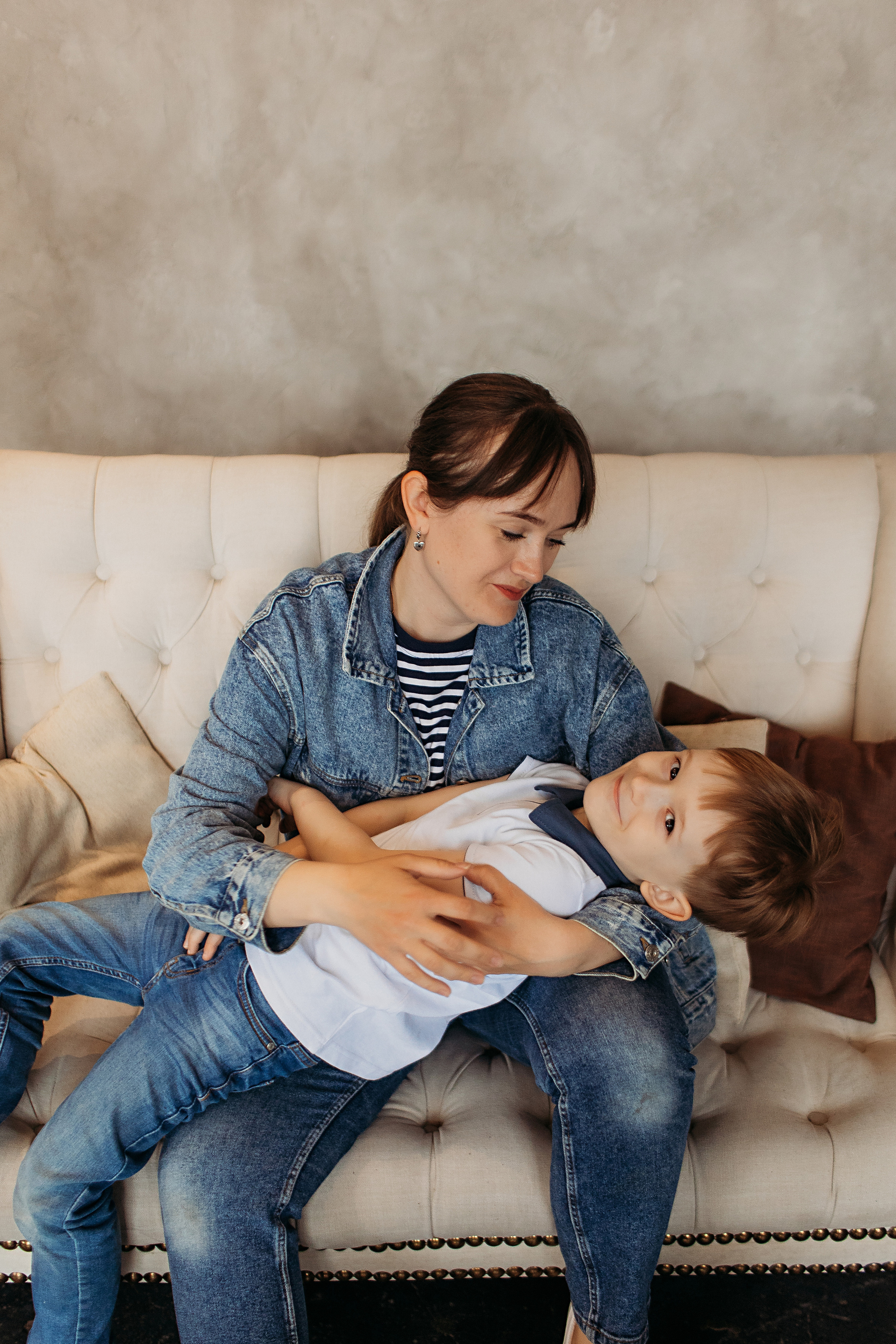 Лофт пространство Наше место. Семейный фотограф Тюмень, фотограф на роды Салмина Мария