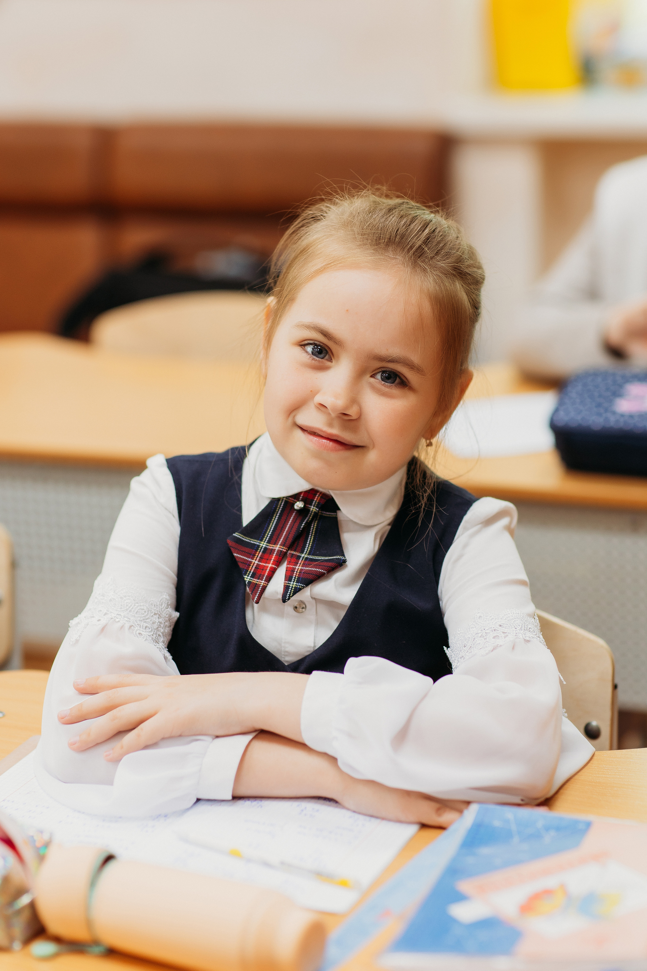 Школа 2 класс. Семейный фотограф Тюмень, фотограф на роды Салмина Мария