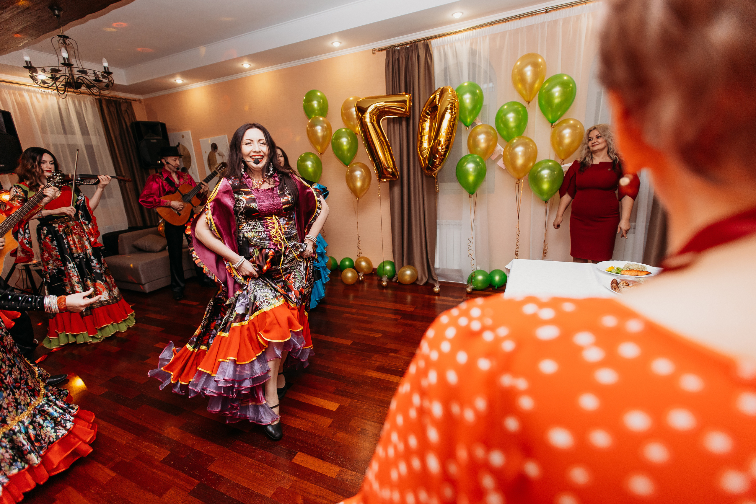 Банкет. Семейный фотограф Тюмень, фотограф на роды Салмина Мария