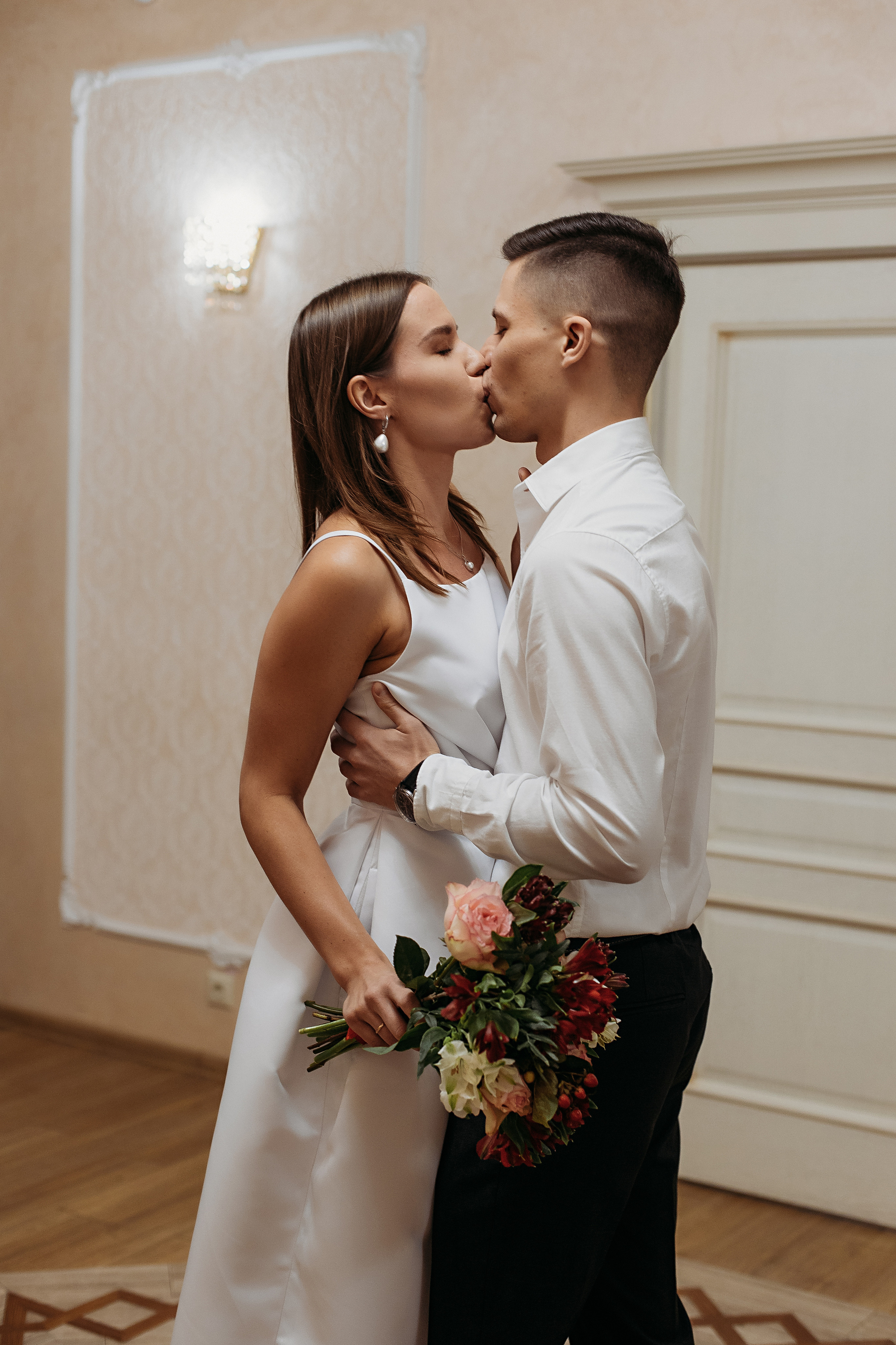 ЗАГС на Кирова. Семейный фотограф Тюмень, фотограф на роды Салмина Мария