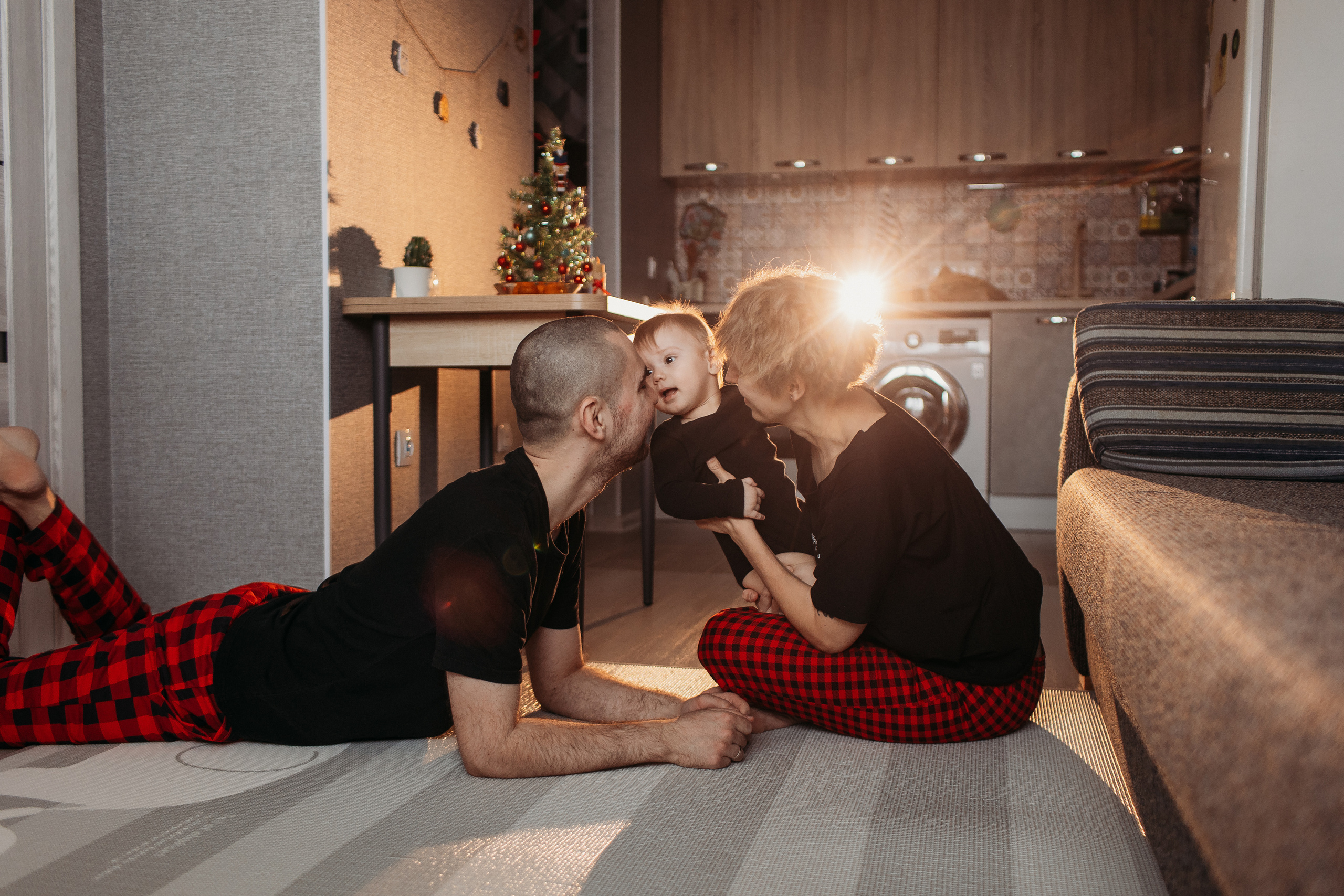 Новый год. Семейный фотограф Тюмень, фотограф на роды Салмина Мария