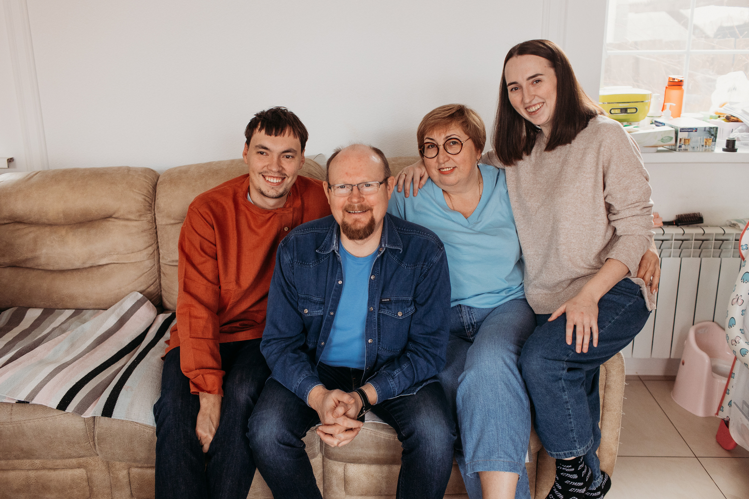 Большая семья. Семейный фотограф Тюмень, фотограф на роды Салмина Мария