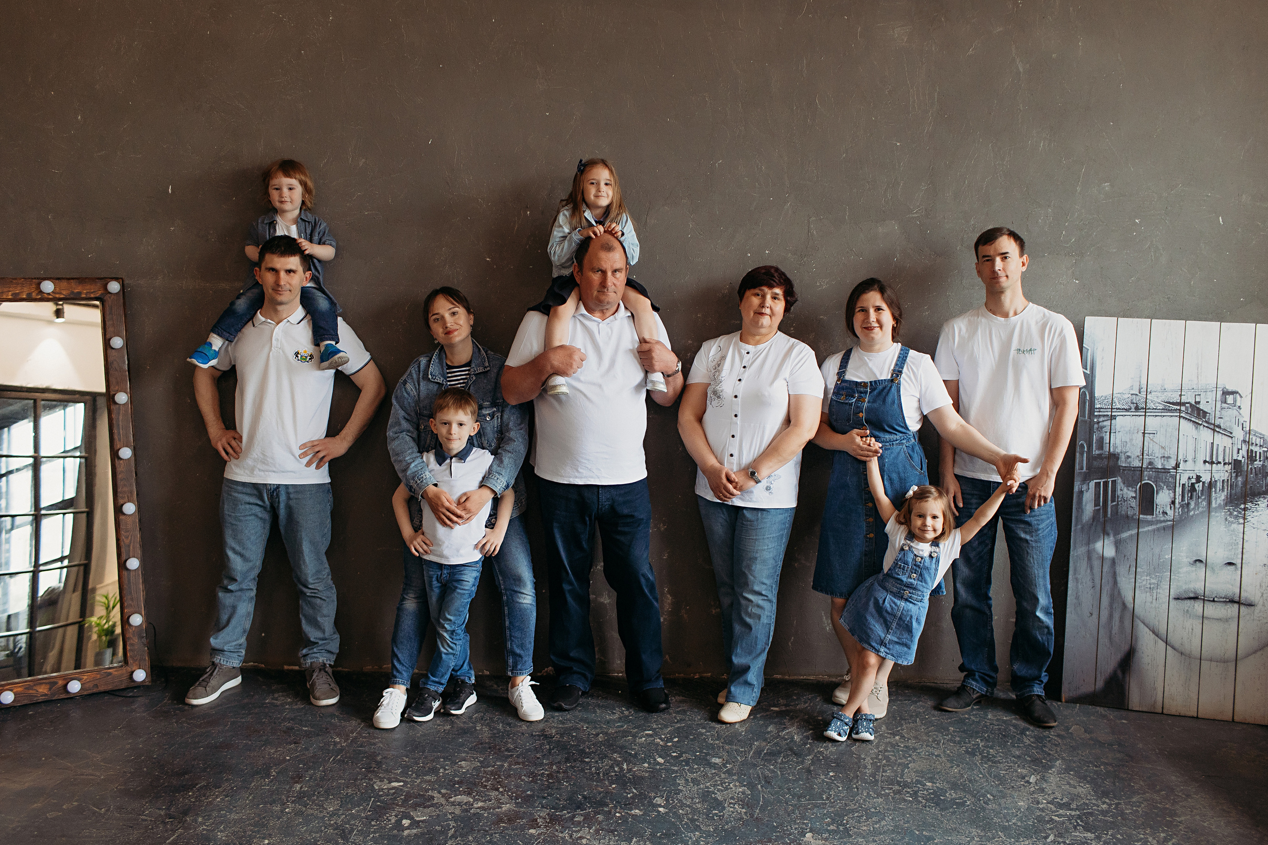 Лофт пространство Наше место. Семейный фотограф Тюмень, фотограф на роды Салмина Мария
