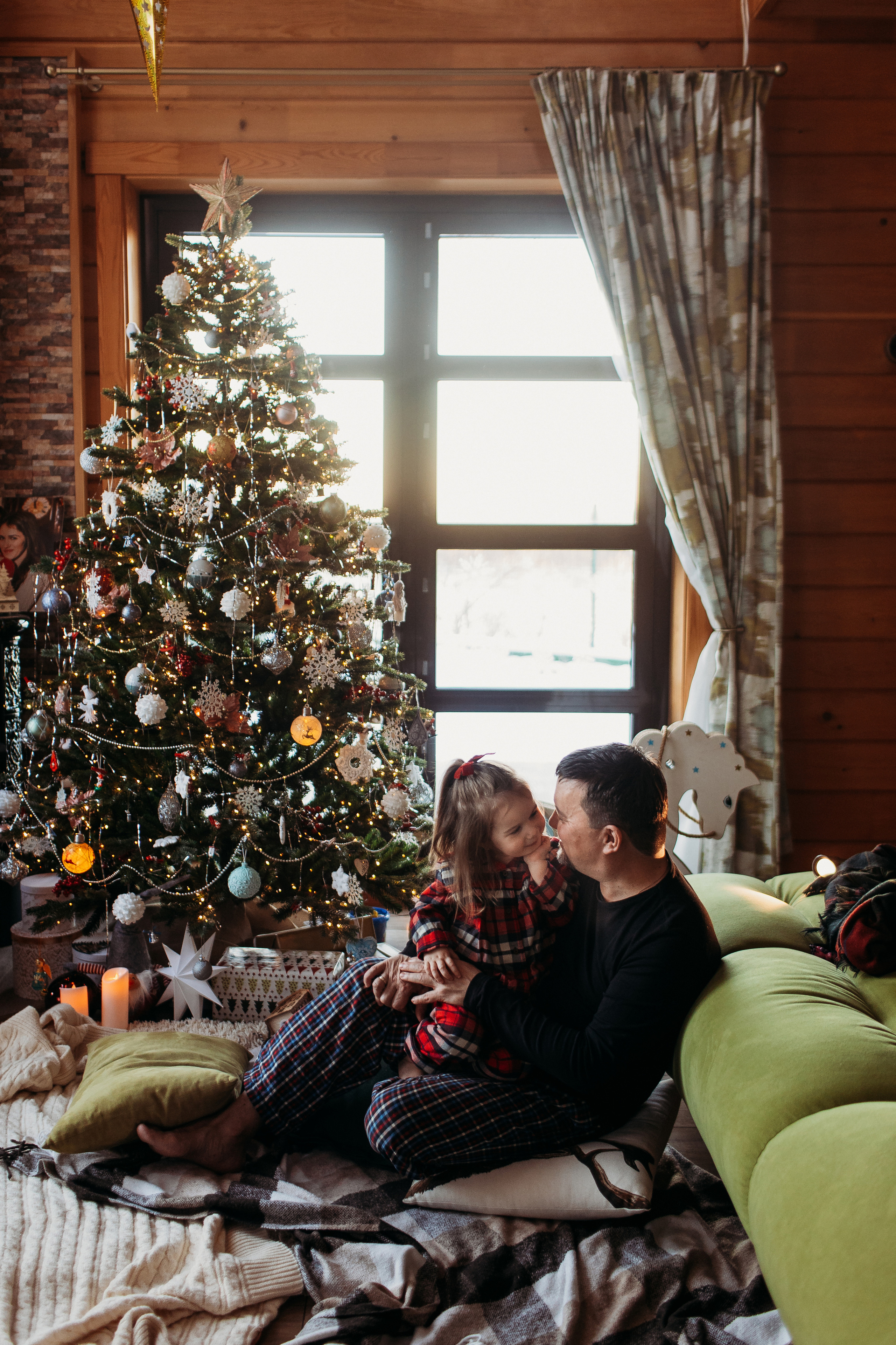 Тёплый новый год. Семейный фотограф Тюмень, фотограф на роды Салмина Мария