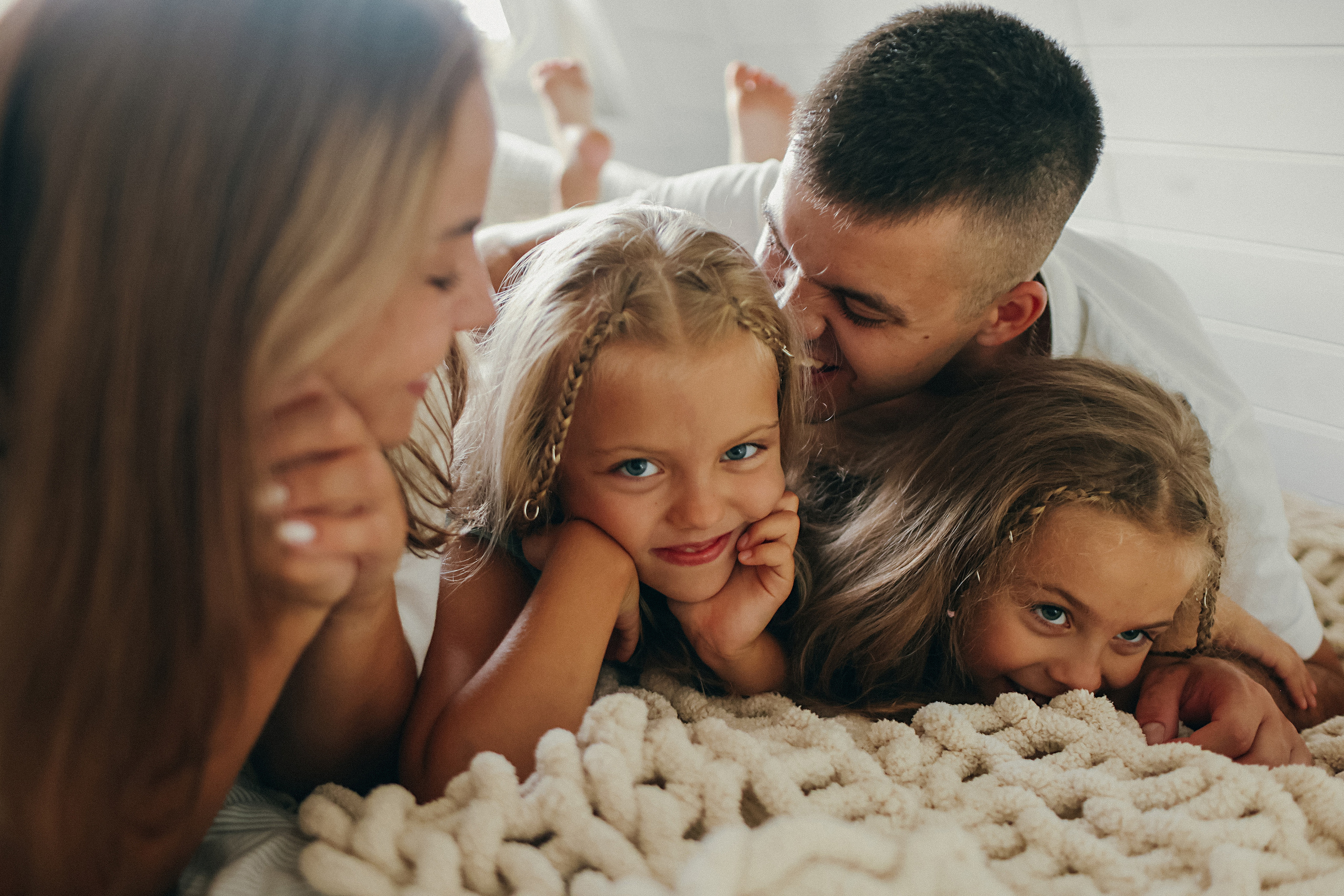 Сканди. Семейный фотограф Тюмень, фотограф на роды Салмина Мария